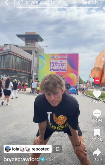 Sami Sheen using a green screen effect to show Bryce Crawford's content, on a video posted on June 18, 2025 | Source: TikTok/samisheen