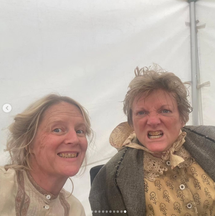 Even while staying in costume, the cast found time to have fun between scenes. After the reboot premiered, the actress said she was thrilled that viewers were enjoying her surprise cameo. | Source: Instagram/alisonarngrim