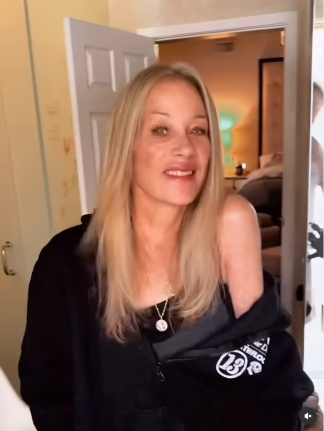 Christina Applegate's candid appearance prompted some fans to reflect on the vulnerability that comes with sharing difficult moments publicly. | Source: Instagram/christinaapplegate