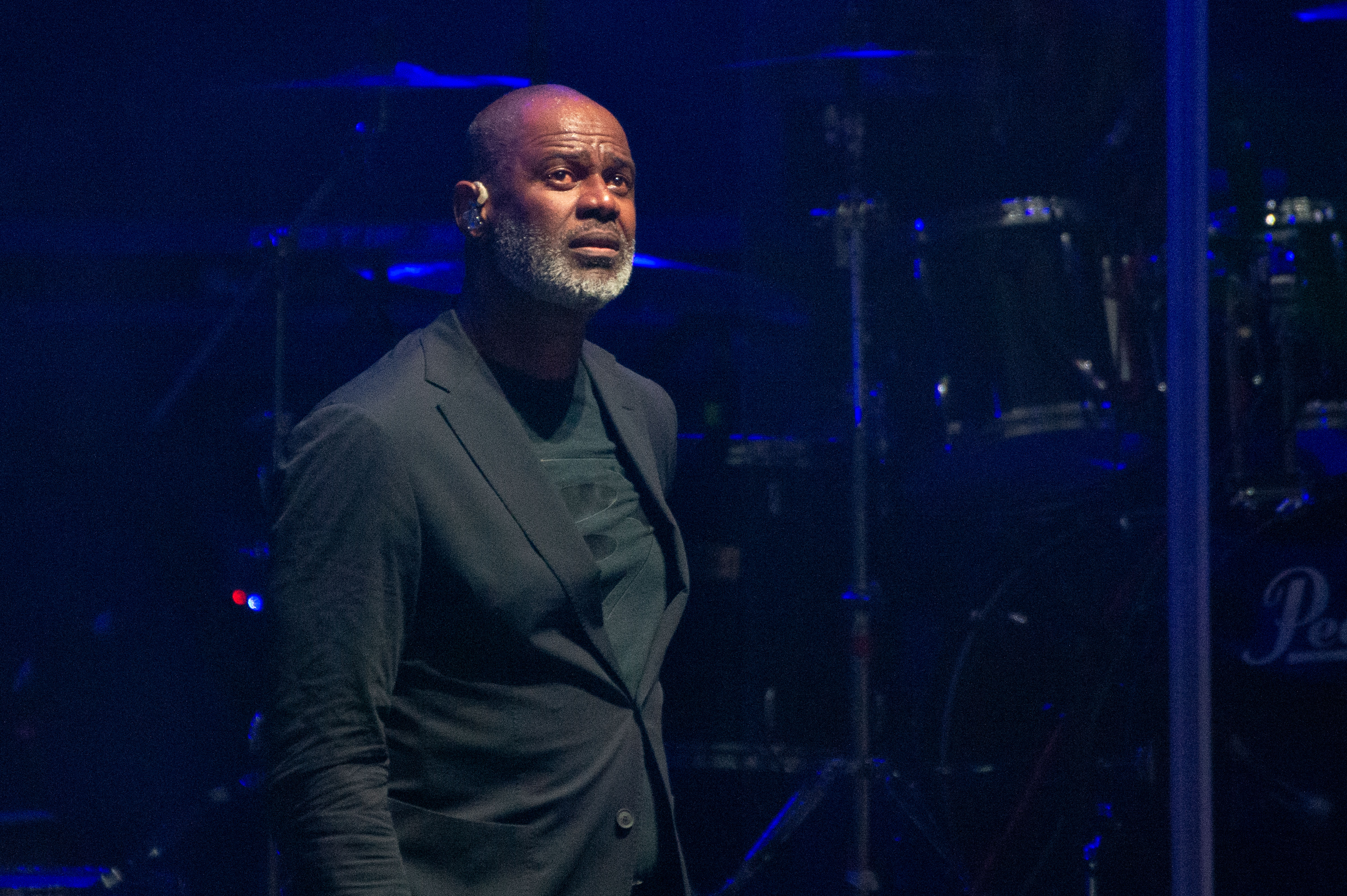 Brian McKnight Sr. performing at OVO Arena Wembley in London, England on April 20, 2024. | Source: Getty Images