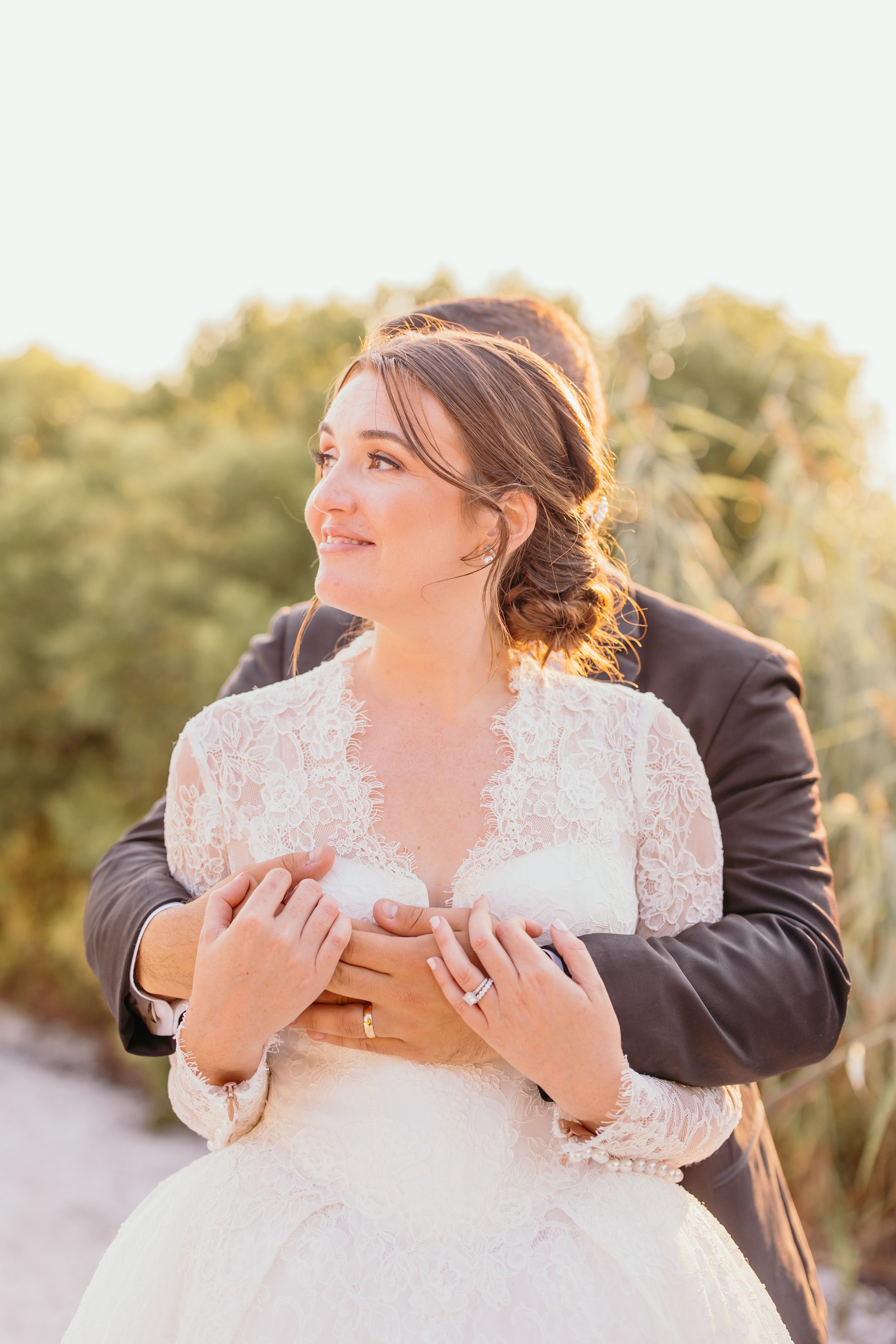 Erin and Frank Piacente on their wedding day in a photo posted to the fundraiser. | Source: GoFundMe