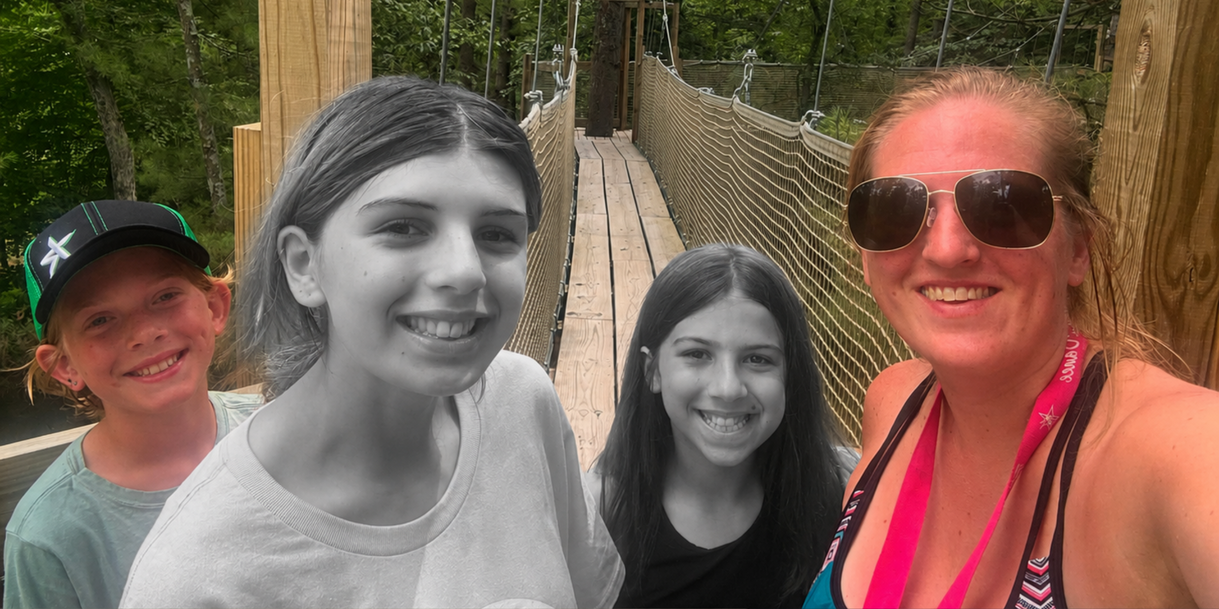 Lindsey Dash and her daughters | Source: Facebook/Lindsey Dash
