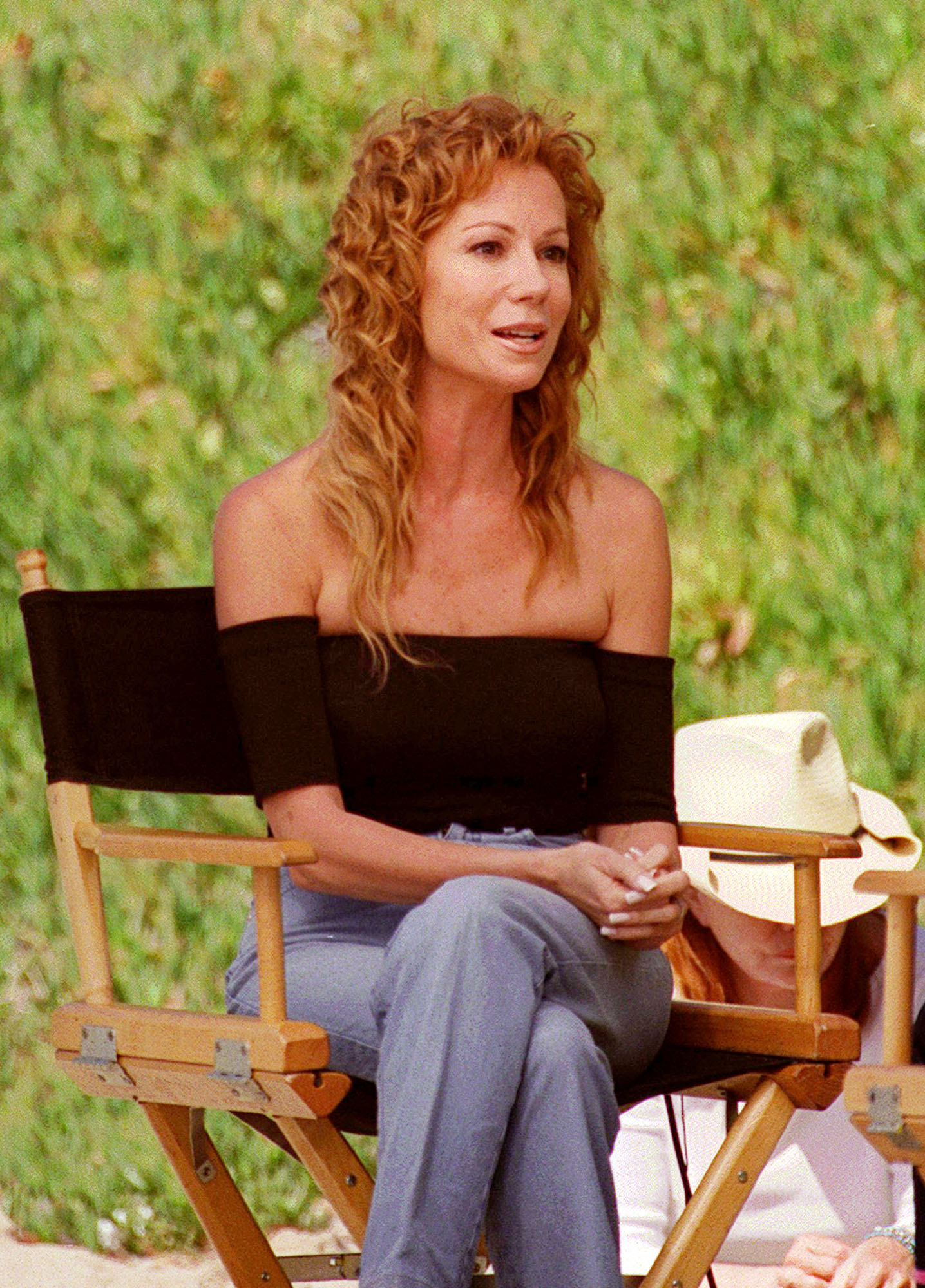 After spending long hours in front of the cameras, Kathie Lee longed to return to a peaceful home where she could escape the spotlight and enjoy quiet moments with her family. | Source: Getty Images.