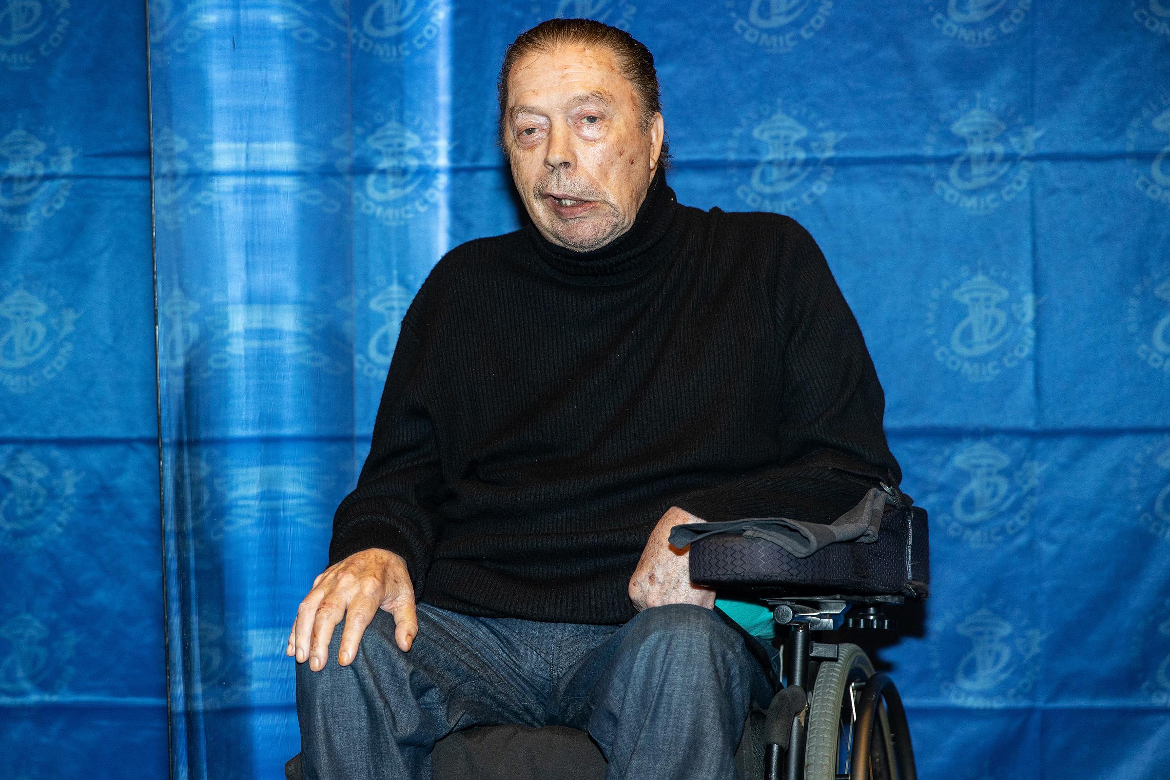Curry's final years were increasingly private, with much of his time spent at home reading, listening to music, enjoying his garden, and speaking with close friends. Those friends said he remained grateful for his life and continued making the most of the circumstances he had been given. | Source: Getty Images