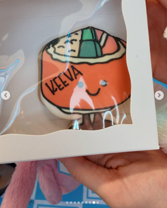A special cookie made for Alyson Hannigan's daughter, Keeva Denisof, at the Jellycat Pop-up event, which she posted about on September 26, 2026. | Source: Instagram/alysonhannigan