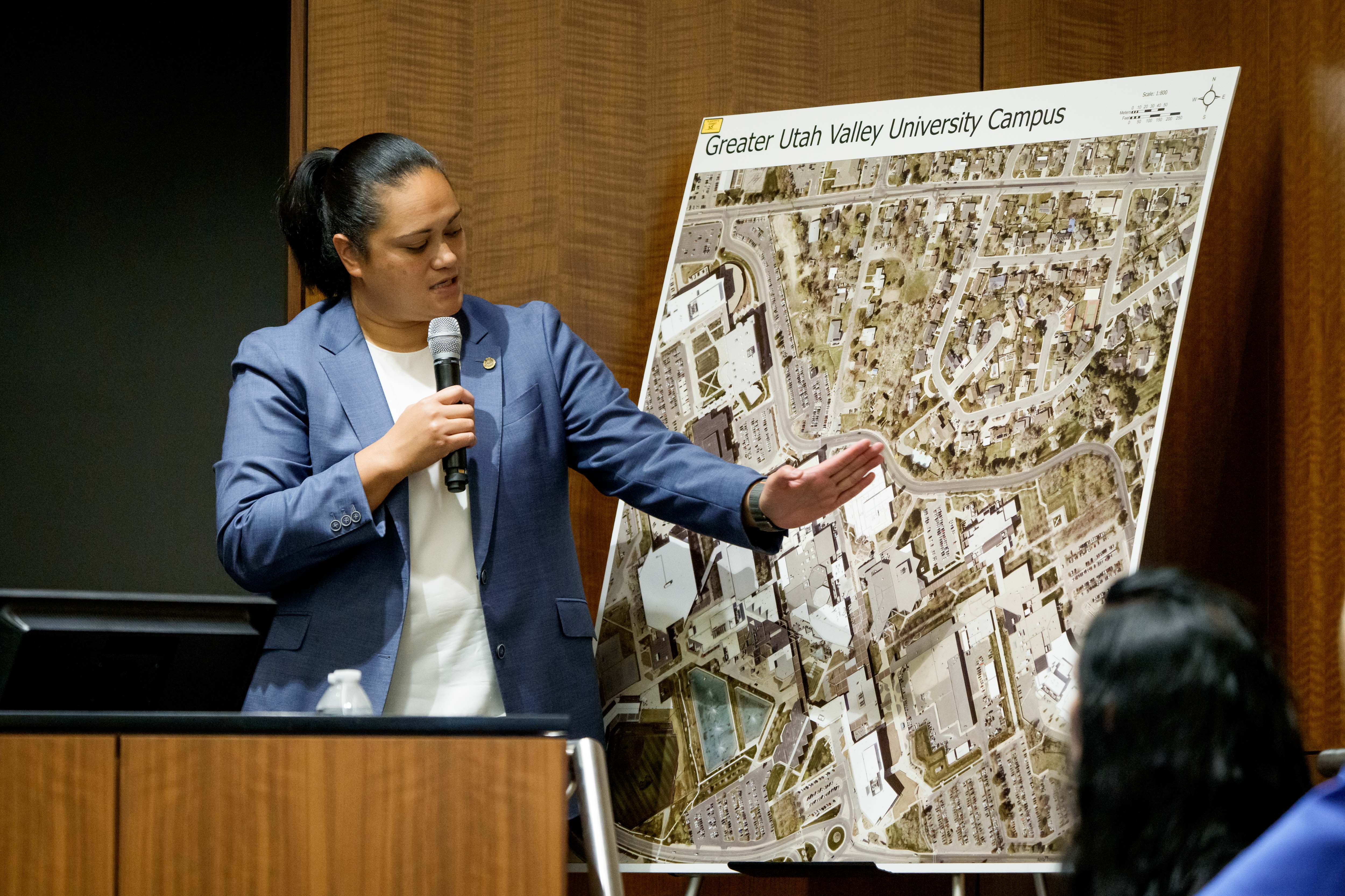 This sergeant explained the details of the shooting regarding distance and positioning. In this photo, she motioned toward a map of the Utah Valley University campus during a preliminary hearing for Tyler Robinson at the Fourth District Courthouse on July 9, 2026, in Provo, Utah. | Source: Getty Images