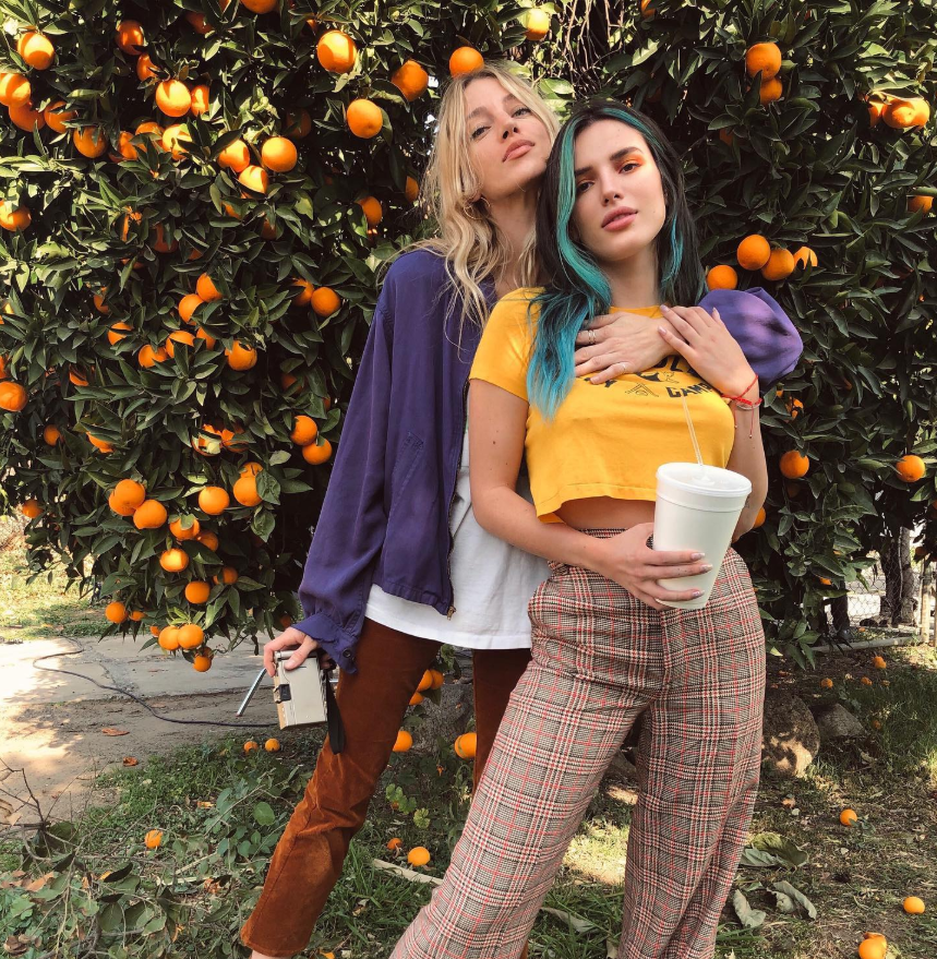 Janell Shirtcliff is with a friend. | Source: Instagram/janellshirtcliff