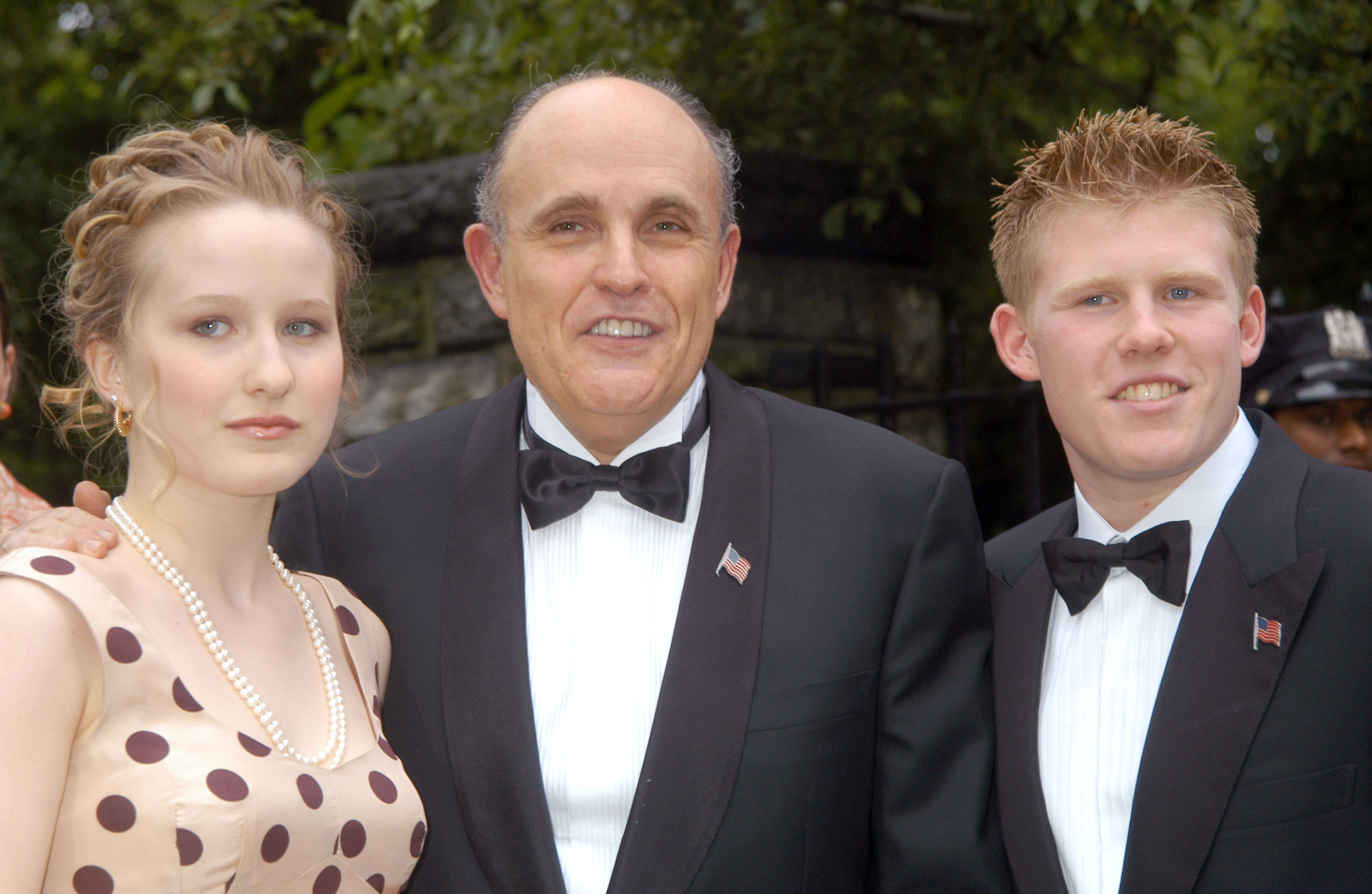 Rudy Giuliani photographed with his daughter, Caroline Giuliani, and son, Andrew Giuliani, in 2007. | Source: Getty Images