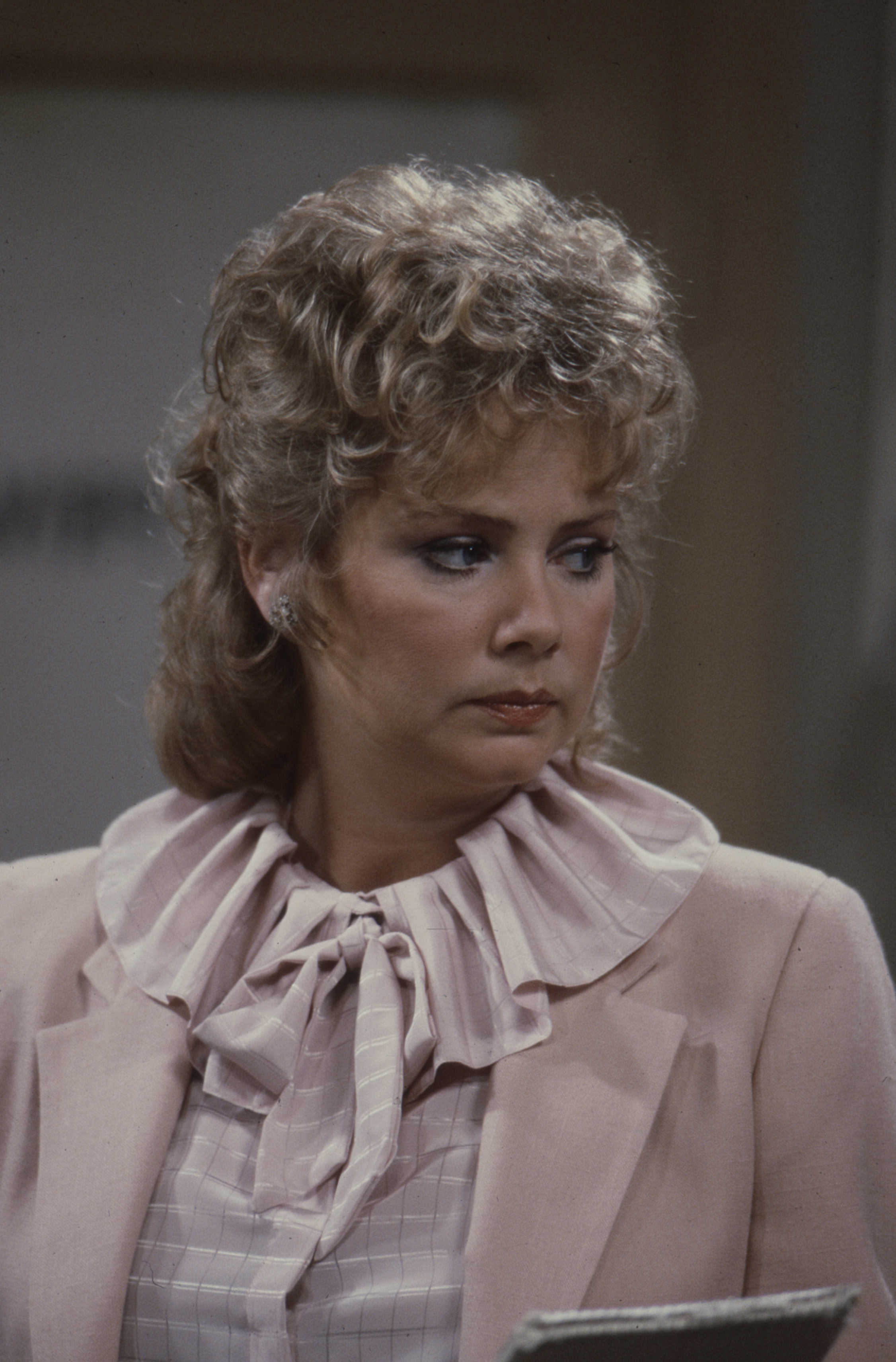 Young Jean Smart is pictured during her early acting years, long before Hacks made her a household name. Her career was already taking shape when she landed on Designing Women, where she would meet the man who later became her husband. | Source: Getty Images
