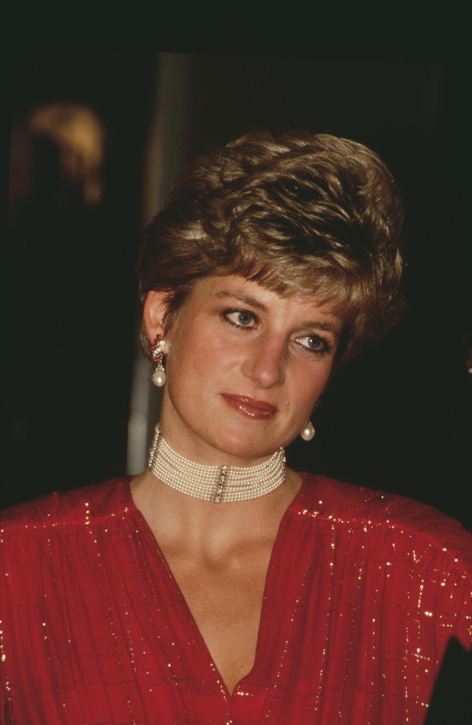 Diana, Princess of Wales, at the premiere of "Hot Shots!" on November 18, 1991, in London, England. | Source: Getty Images