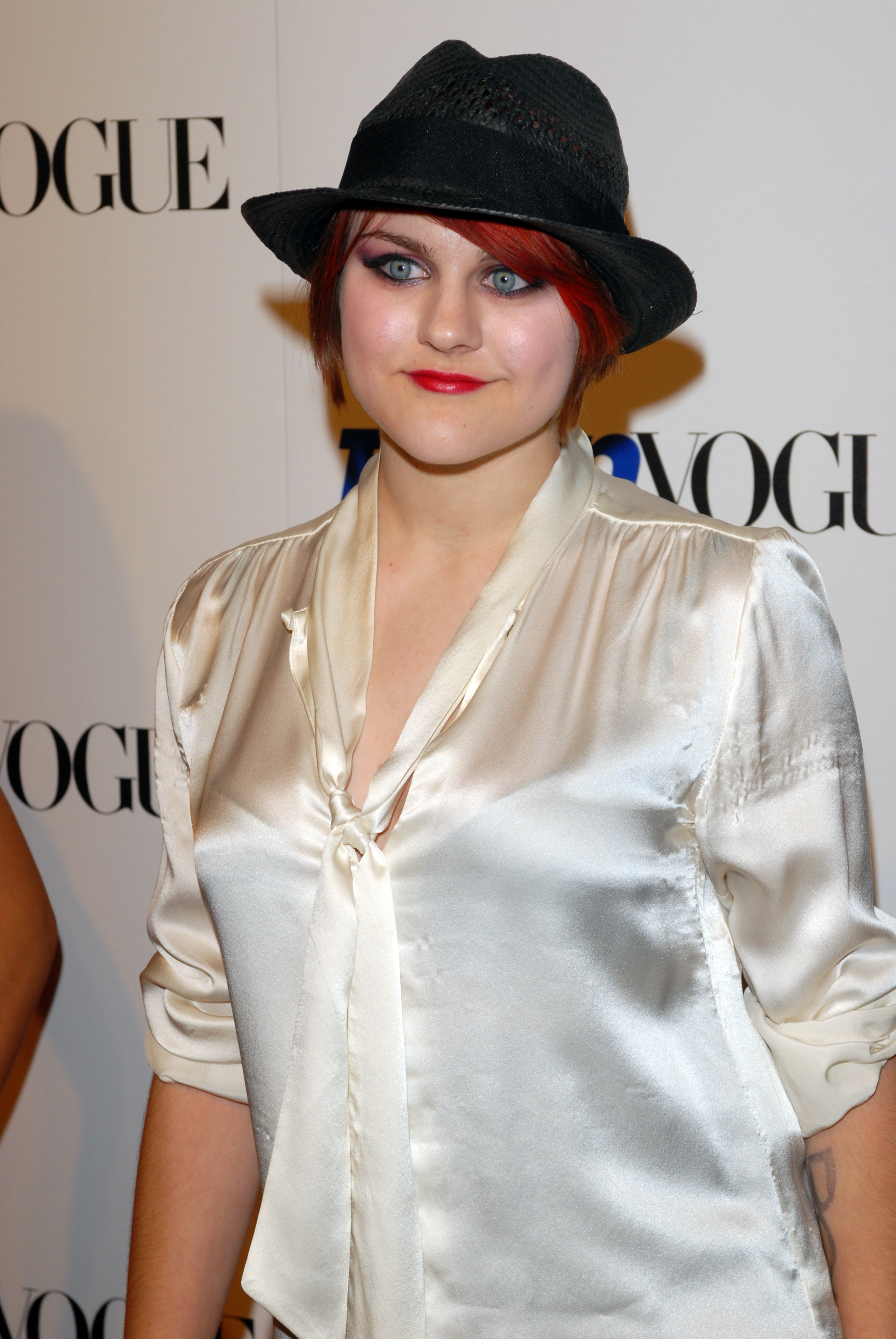 Frances' public appearances became increasingly distinctive as she moved through her teenage years. Still, she remained wary of the fascination attached to her simply because she was Kurt Cobain and Courtney Love's daughter.