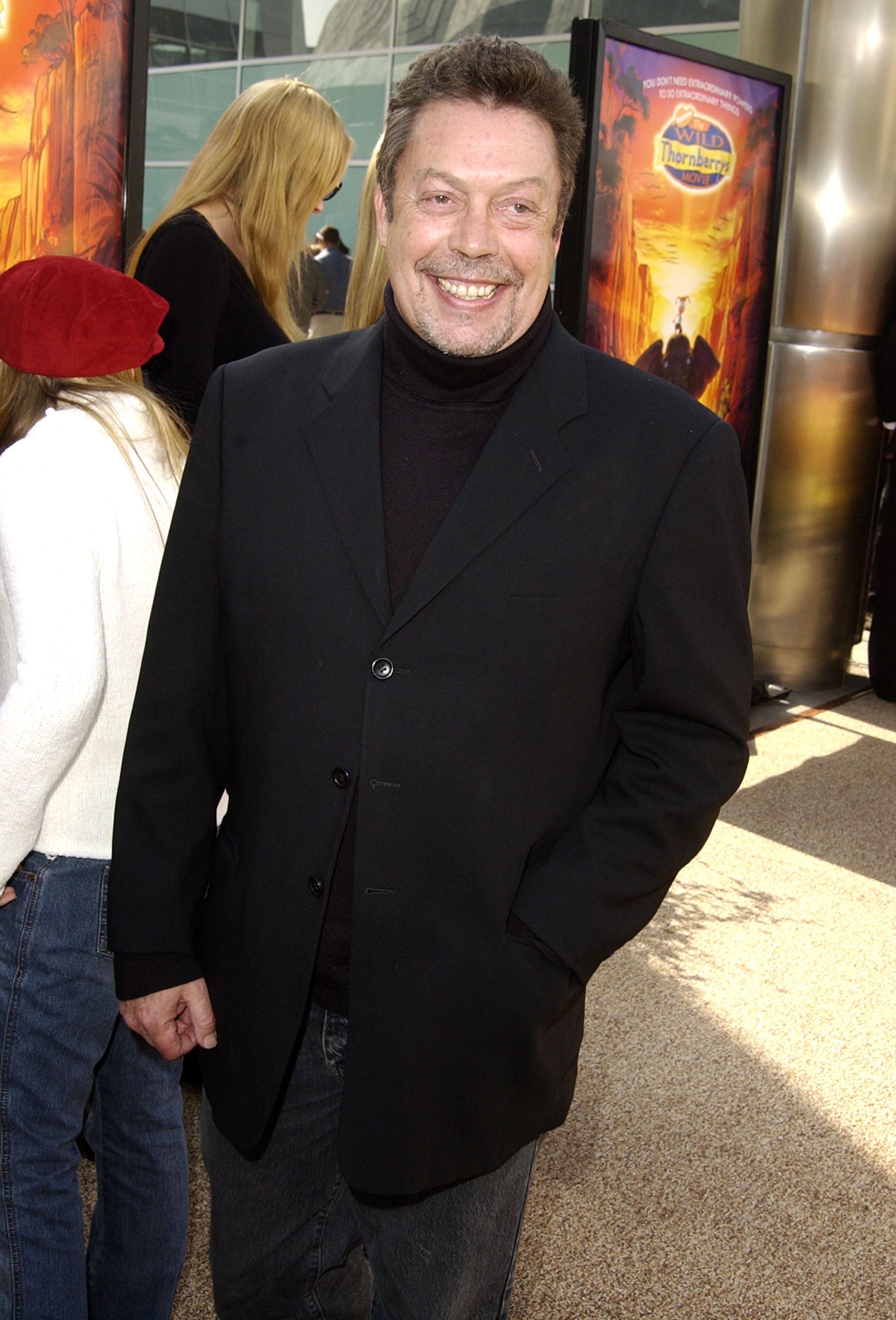 Tim Curry at Cinerama Dome in Hollywood, California, in 2002 | Source: Getty Images