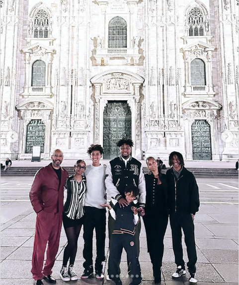 Alicia keys, her husband Swizz Beatz and their children | Source: Instagram/aliciakeys