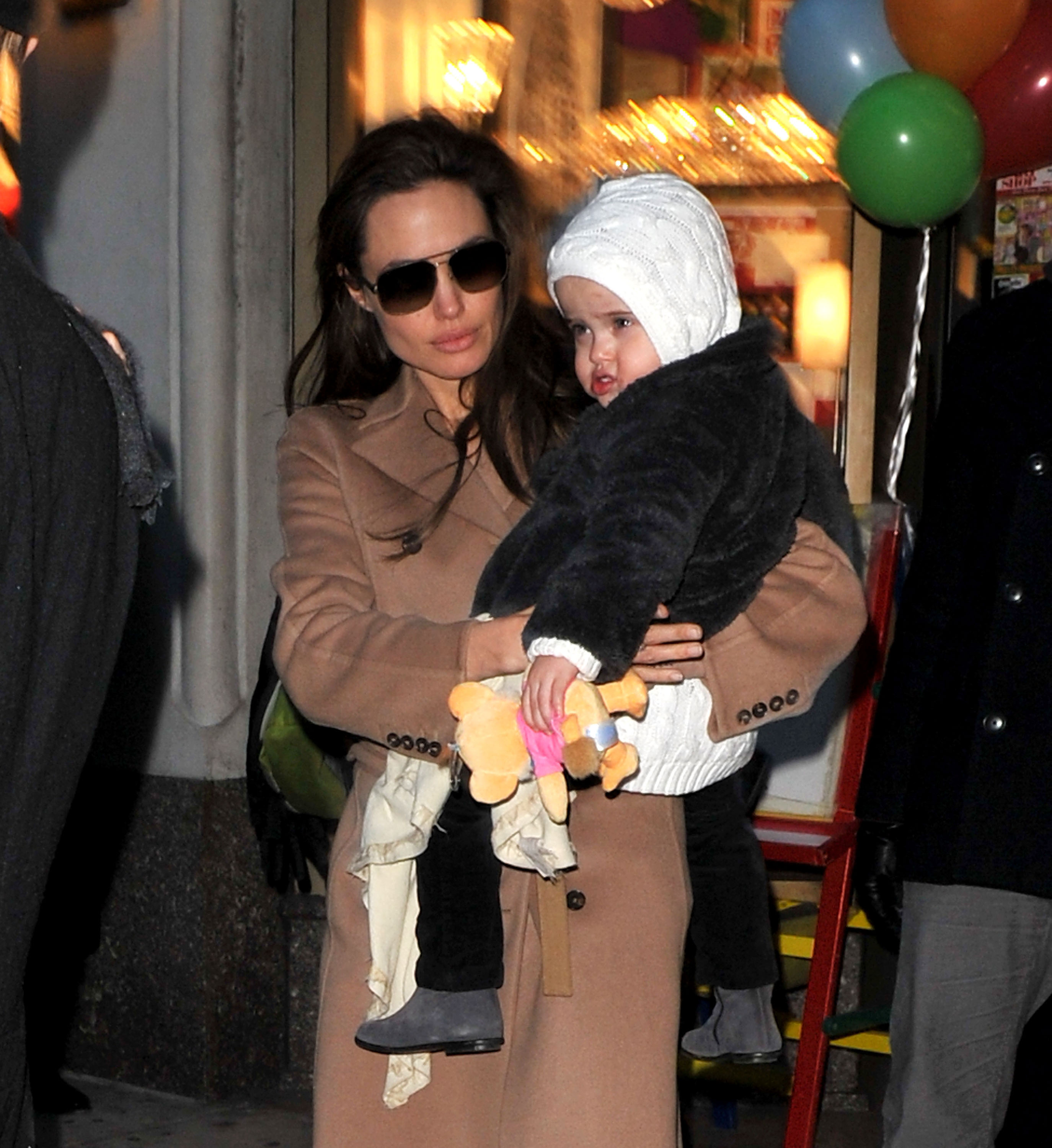 Angelina Jolie visits Lee's Art Shop with Vivienne Jolie-Pitt on December 4, 2010 in New York City | Source: Getty Images