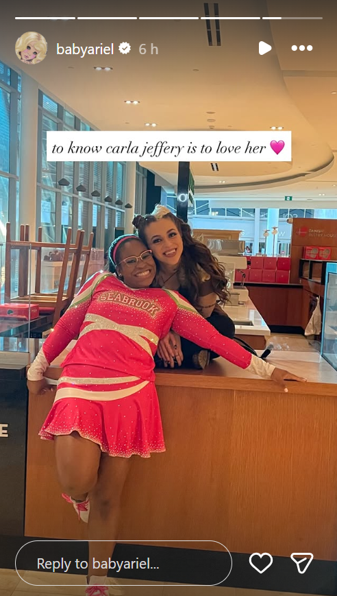 Ariel Rebecca shared a playful throwback of Carla Jeffery in her Seabrook cheerleading uniform, remembering the actress with the words, "to know carla jeffery is to love her 💗" | Source: Instagram/babyariel