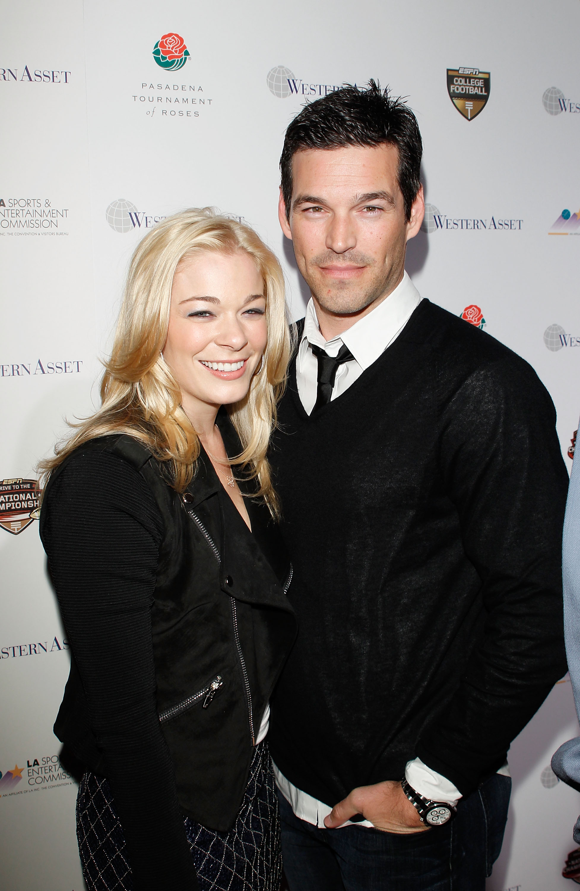LeAnn Rimes and Eddie Cibrian at the 2010 Official BCS National Championship Party on January 6 in Pasadena, California. | Source: Getty Images
