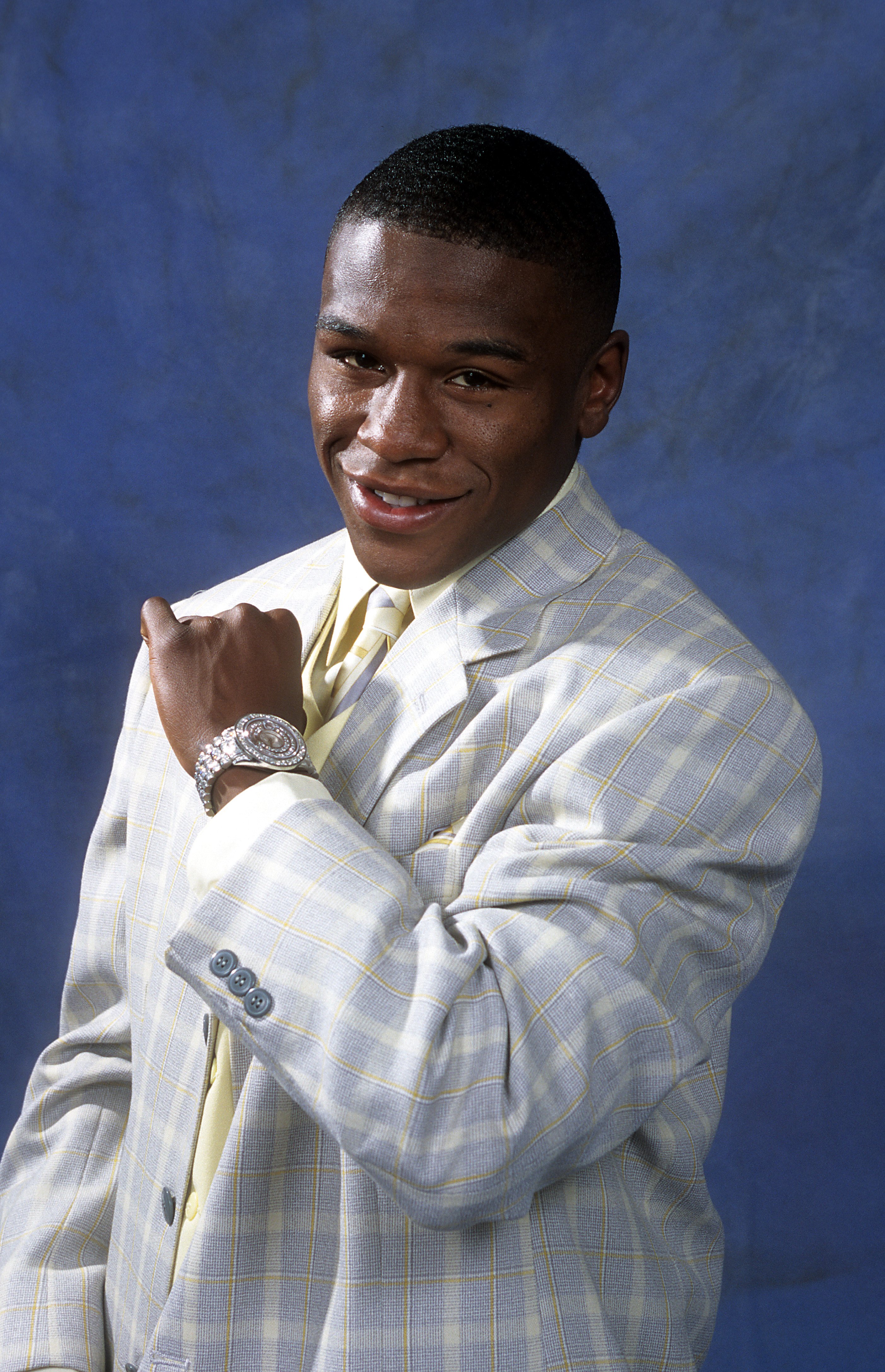 Floyd Mayweather Jr. poses for a portrait in 2000 | Source: Getty Images