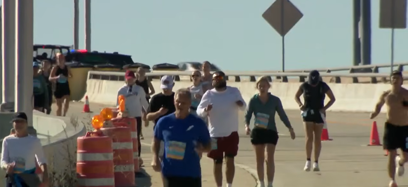 Runners took part in the 2026 Milwaukee Lakefront Half Marathon, a Boston Marathon qualifying race that drew about 6,000 participants. | Source: YouTube/WISN 12 News