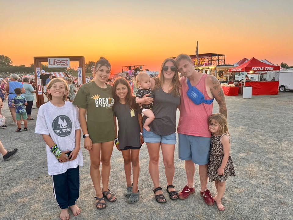 Here's a photo of Lindsey Dash's family, including Lenora and Jaelyn Manke, in an image posted on July 12, 2026. | Source: Facebook/Lindsey Dash