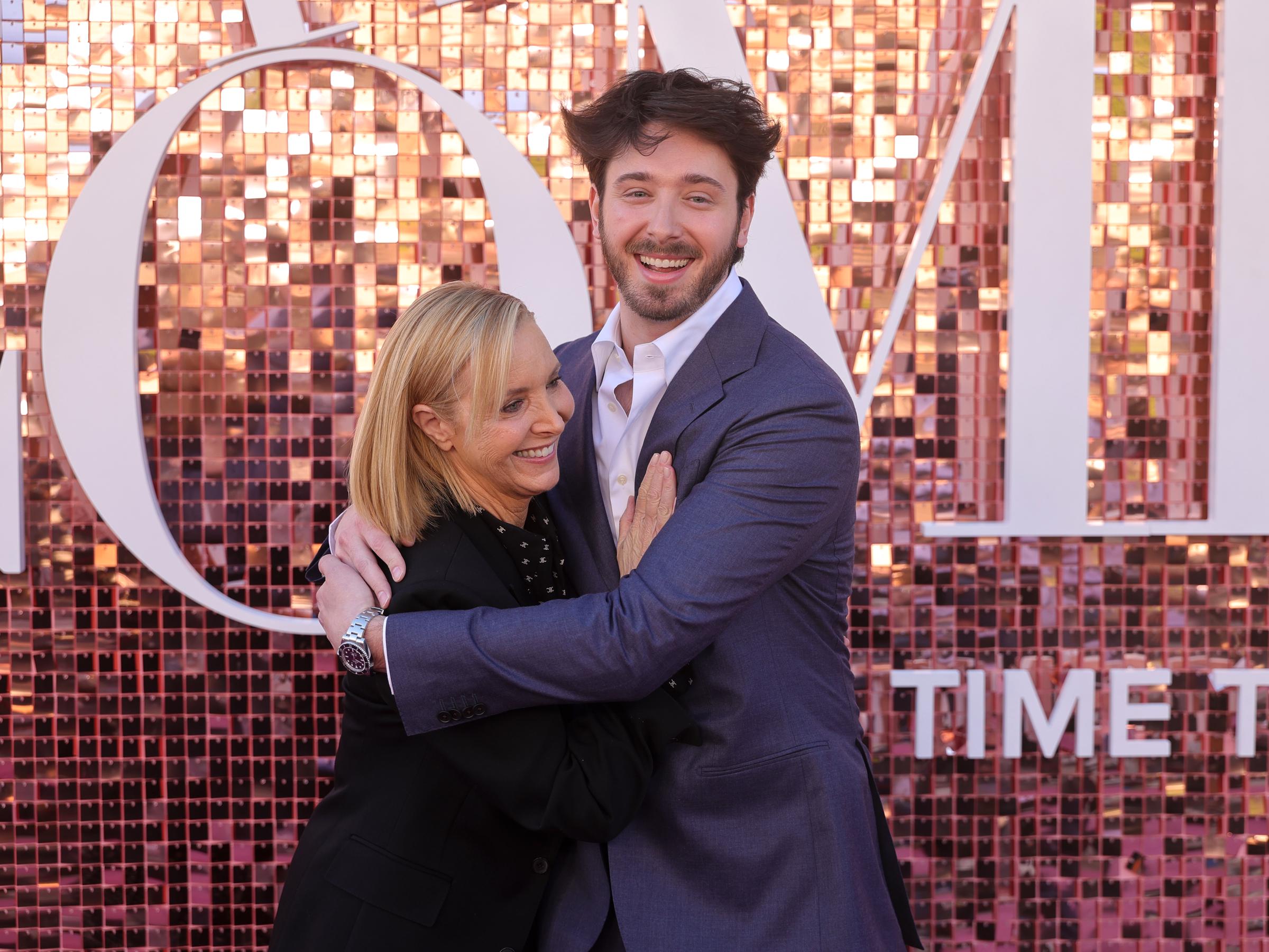 Kudrow and Stern shared an embrace at the Los Angeles premiere of "The Comeback" on March 19, 2026. Stern joined his mother onscreen for the show's third and final season after first visiting the production as a child. | Source: Getty Images