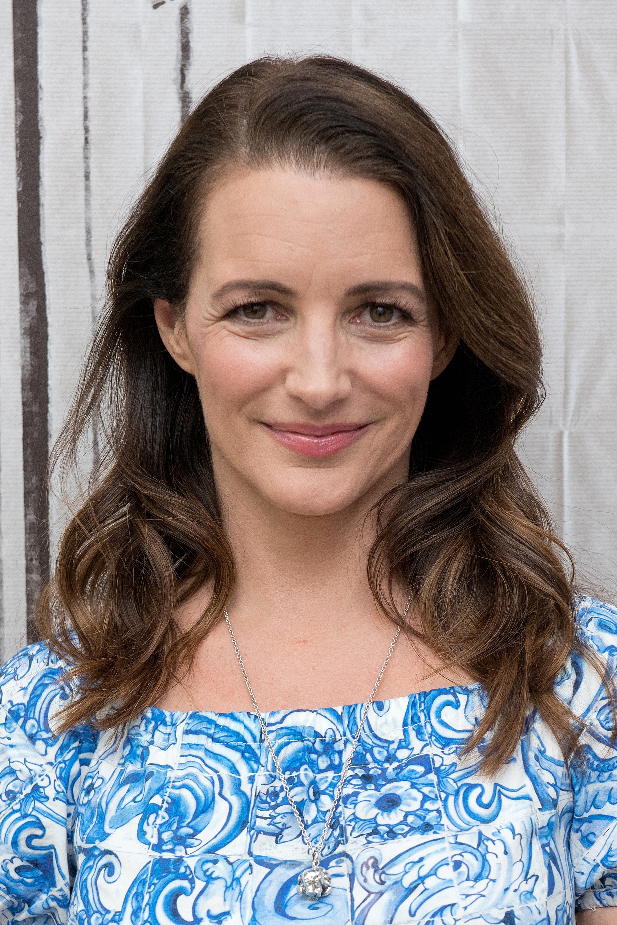 Davis has been candid about her experiences with facial fillers over the years. She later spoke about the complicated side of cosmetic treatments and the intense public attention surrounding her appearance.