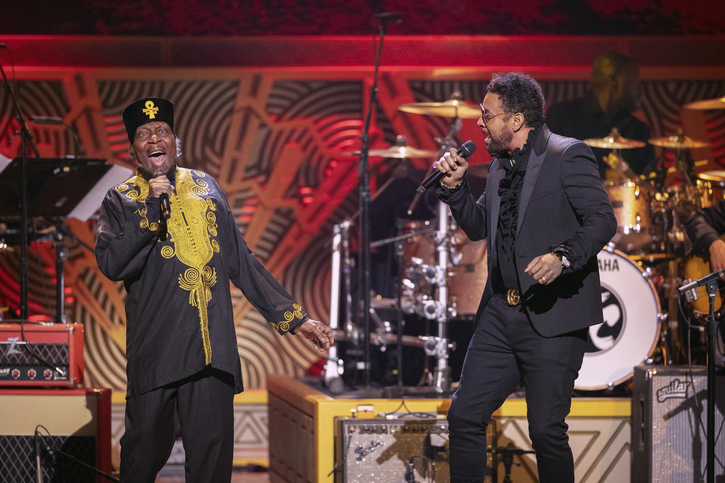 Shaggy performs alongside Jimmy Cliff during Homeward Bound: A Grammy Salute to the Songs of Paul Simon in Los Angeles on April 7, 2022 | Source: Getty Images
