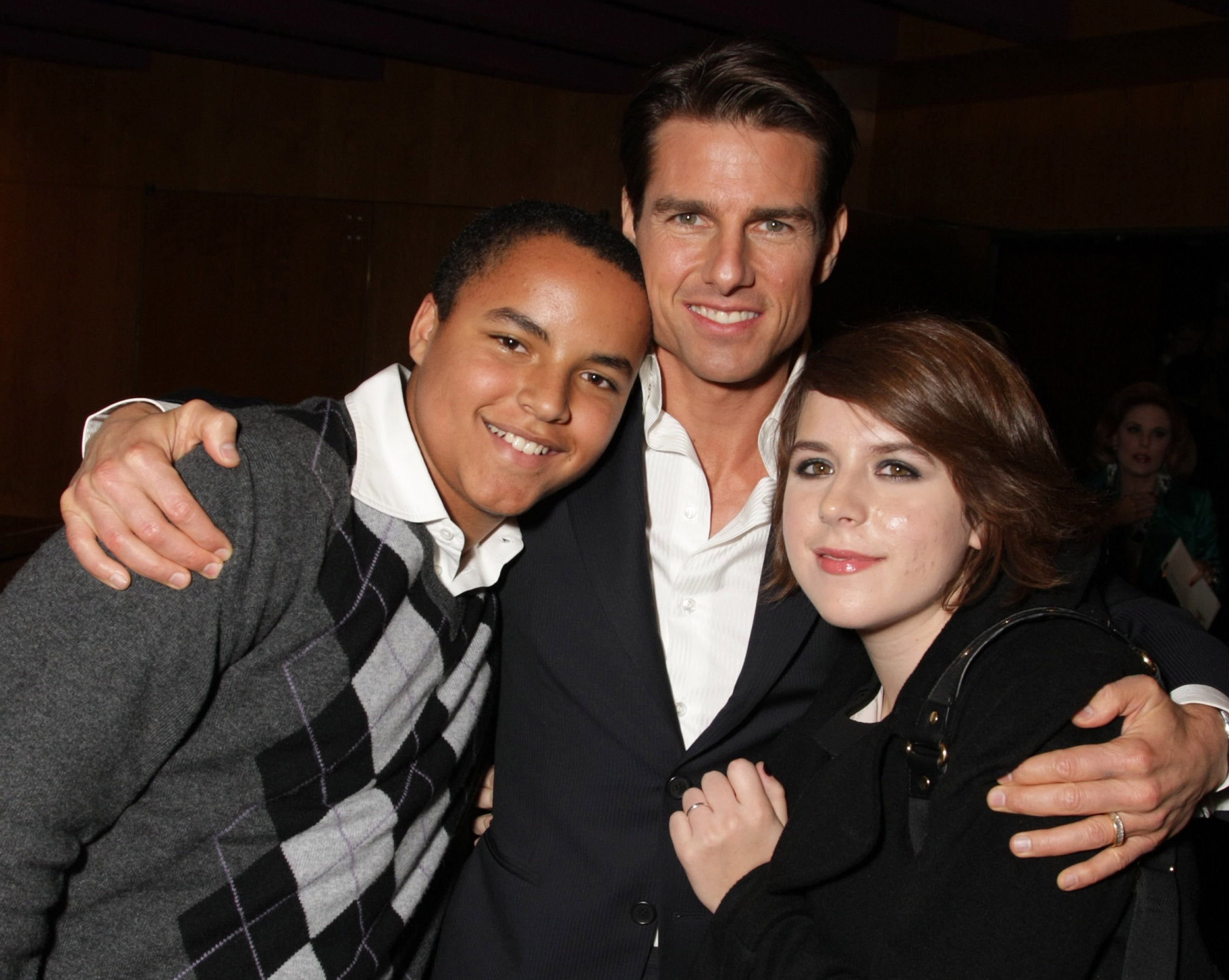 Connor, Tom, and Bella Cruise at the United Artists Pictures and MGM premiere of "Valkyrie" in Los Angeles, California on December 18, 2008. | Source: Getty Images