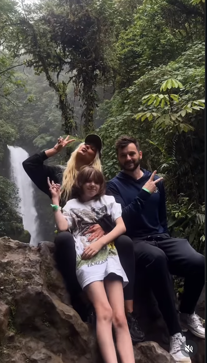 Christina Aguilera and her fiancé Matt Rutler took their daughter to Costa Rica | Source: Instagram/xtina