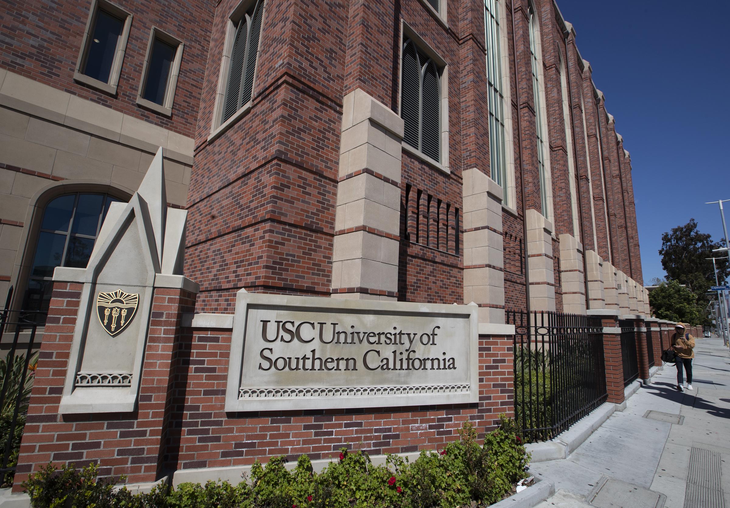 The University of Southern California became central to the college admissions case involving Loughlin and Giannulli. Federal prosecutors accused the couple of participating in a scheme to have their daughters admitted to USC as purported athletic recruits. | Source: Getty Images