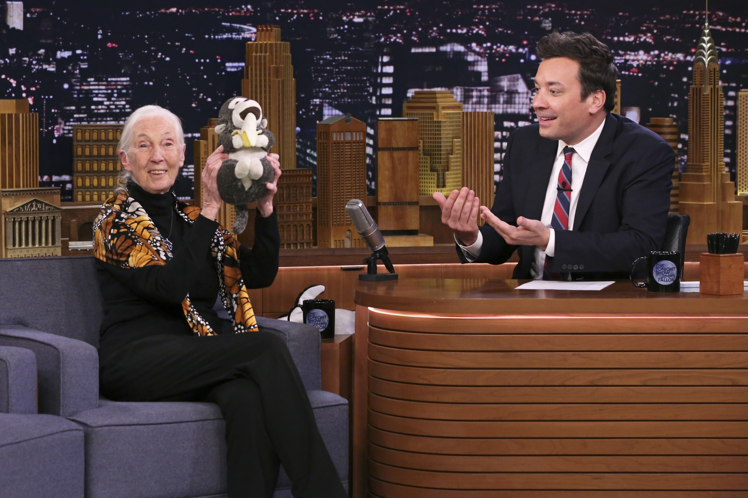 Jane Goodall and Mr. H with Jimmy Fallon on an episode of "The Tonight Show Starring Jimmy Fallon" in 2019. | Source: Getty Images
