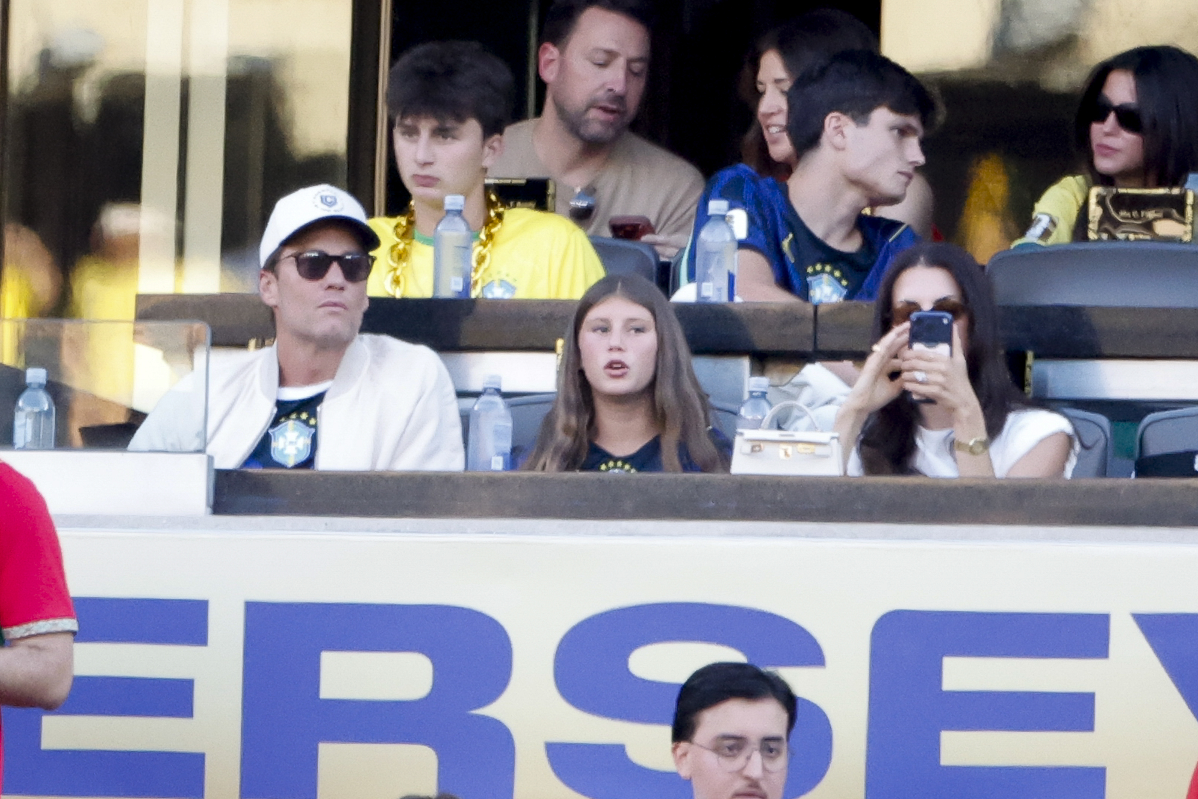 Vivian's World Cup appearance kept the focus on her growing resemblance to Gisele Bündchen, with fans calling her the supermodel's "mini-me." The family outing also highlighted her close bond with Brady as they supported Brazil together. | Source: Getty Images