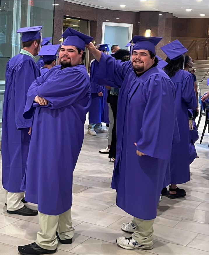 Justin and Jordan celebrated a major milestone side by side in matching purple graduation gowns and caps, smiling and joking around as they prepared to step into a new chapter together. | Source: Instagram/_kennyrogers