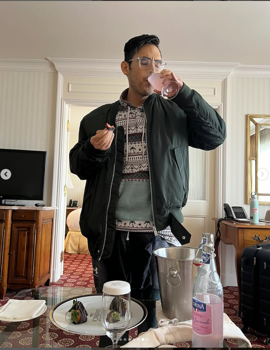 Tanner Martins in a hotel room, from a post dated February 4, 2024 | Source: Instagram/tannerandshay