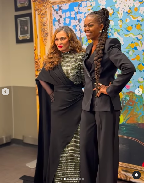 Tina Knowles and Michelle Obama posing for photos. | Source: Instagram/michelleobama and mstinaknowles