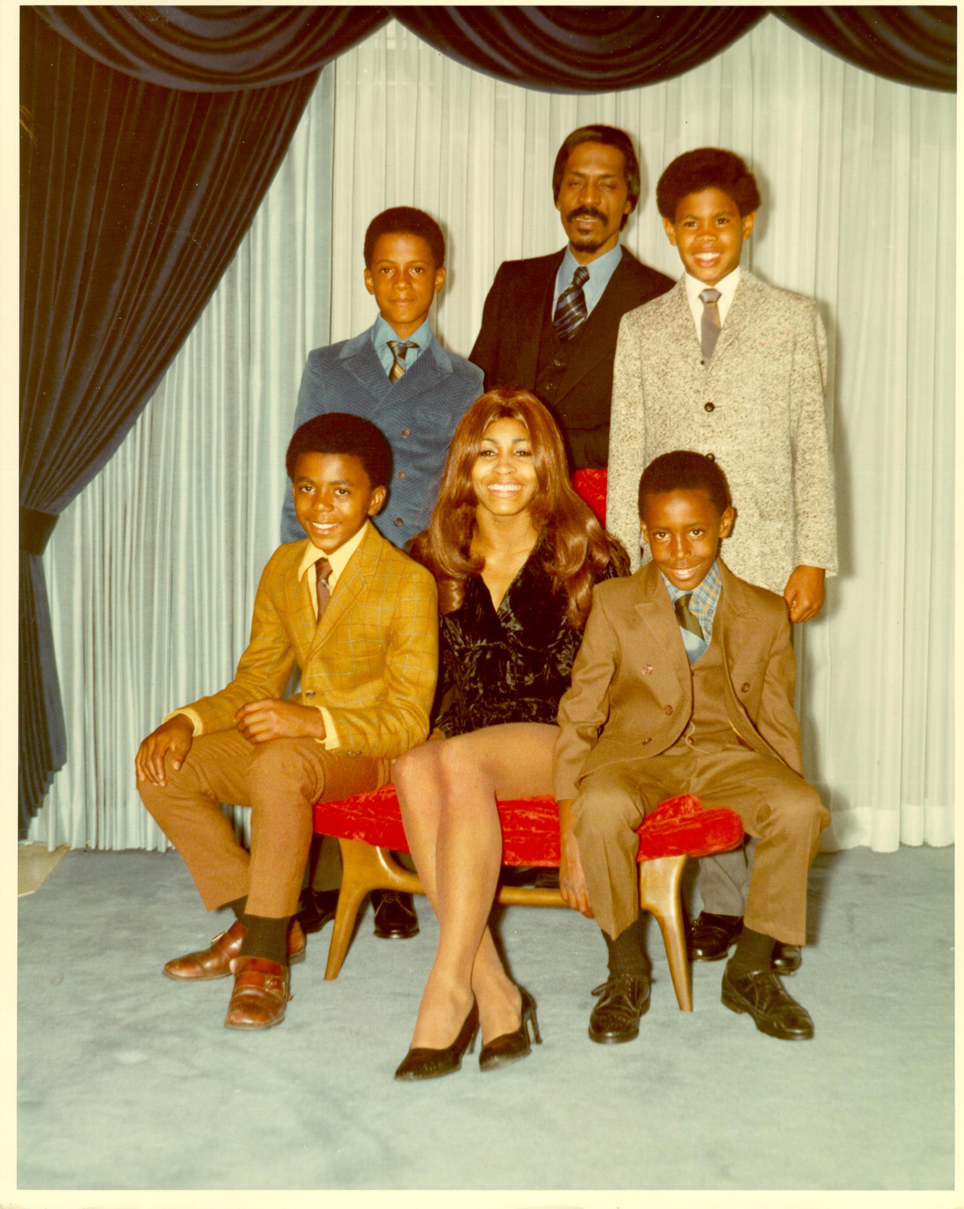 Ike and Tina Turner pose for a portrait with Michael, Ike Jr., Craig, and Ronnie Turner, circa 1963 | Source: Getty Images
