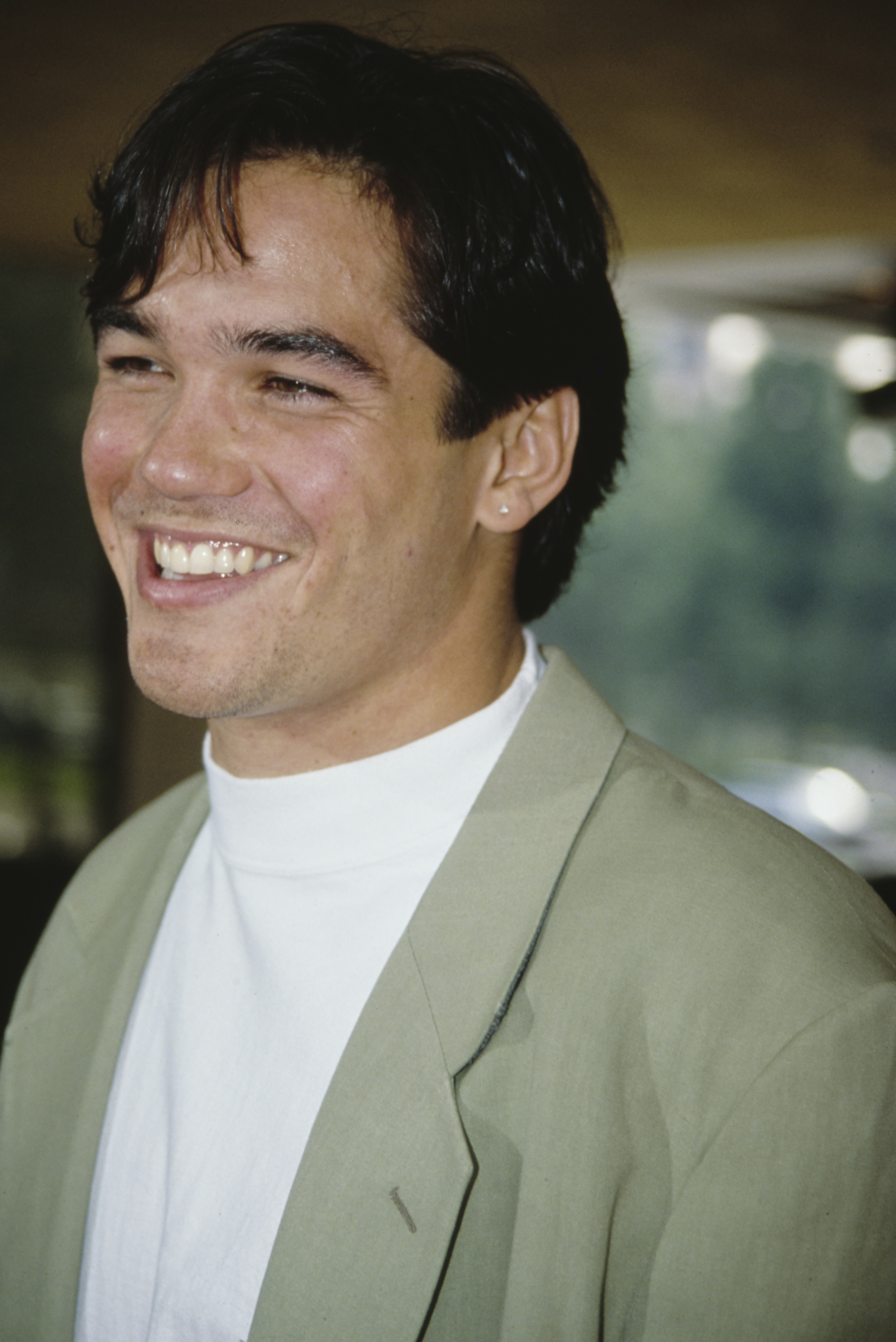 Dean Cain attends the Century City premiere of 'Home Alone 2: Lost in New York' on November 15, 1992, at the United Artists Theatre in Los Angeles, California | Source: Getty Images