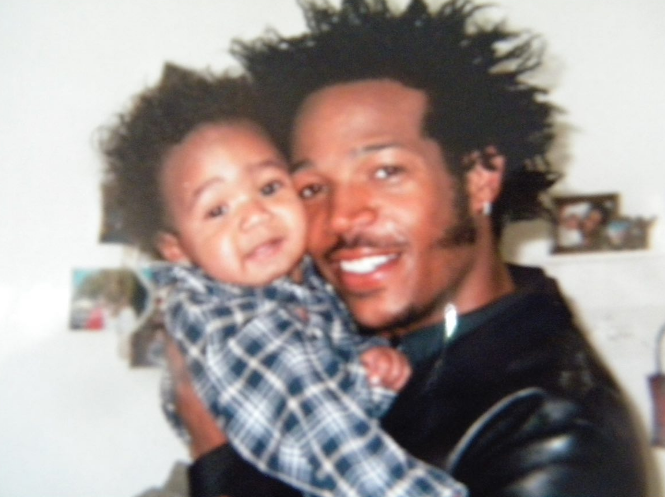 Marlon Wayans and son Shawn Howell Wayans in a baby throwback post on February 3, 2023 | Source: Instagram/marlonwayans