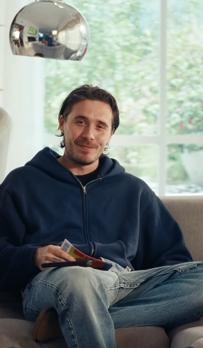 Brooklyn appeared in the DoorDash campaign just days before Father's Day. The ad sparked discussion because some viewers linked it to his family's reported rift. | Source: Instagram/brooklynpeltzbeckham