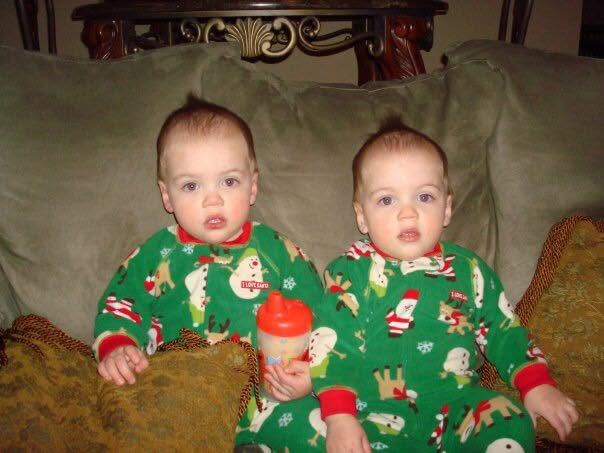 The Metcalf twins seen in a post dated December 2018 | Source: Facebook/meghan.p.metcalf