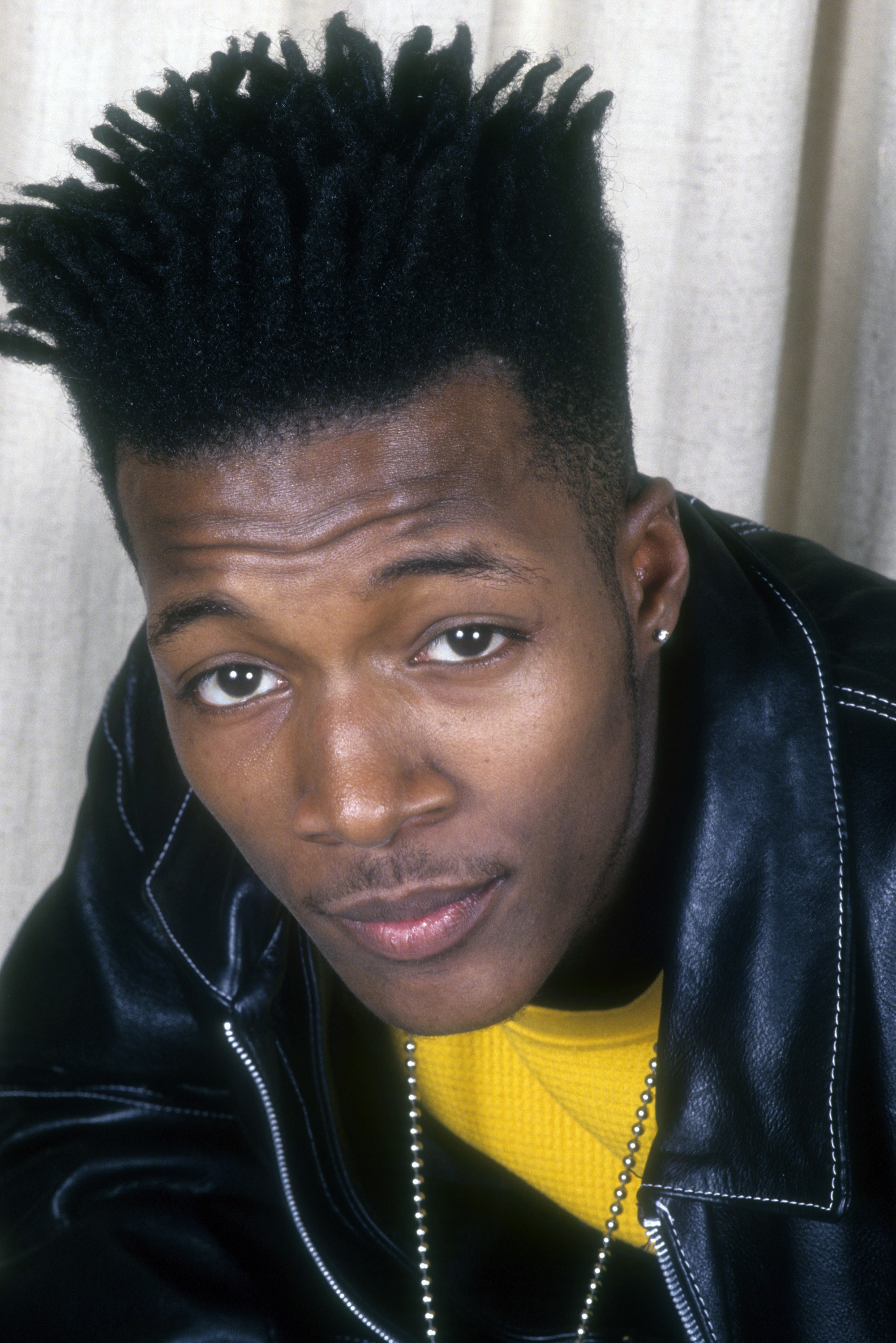 Flex Alexander posing for a portrait in New York City on March 31, 1993. | Source: Getty Images