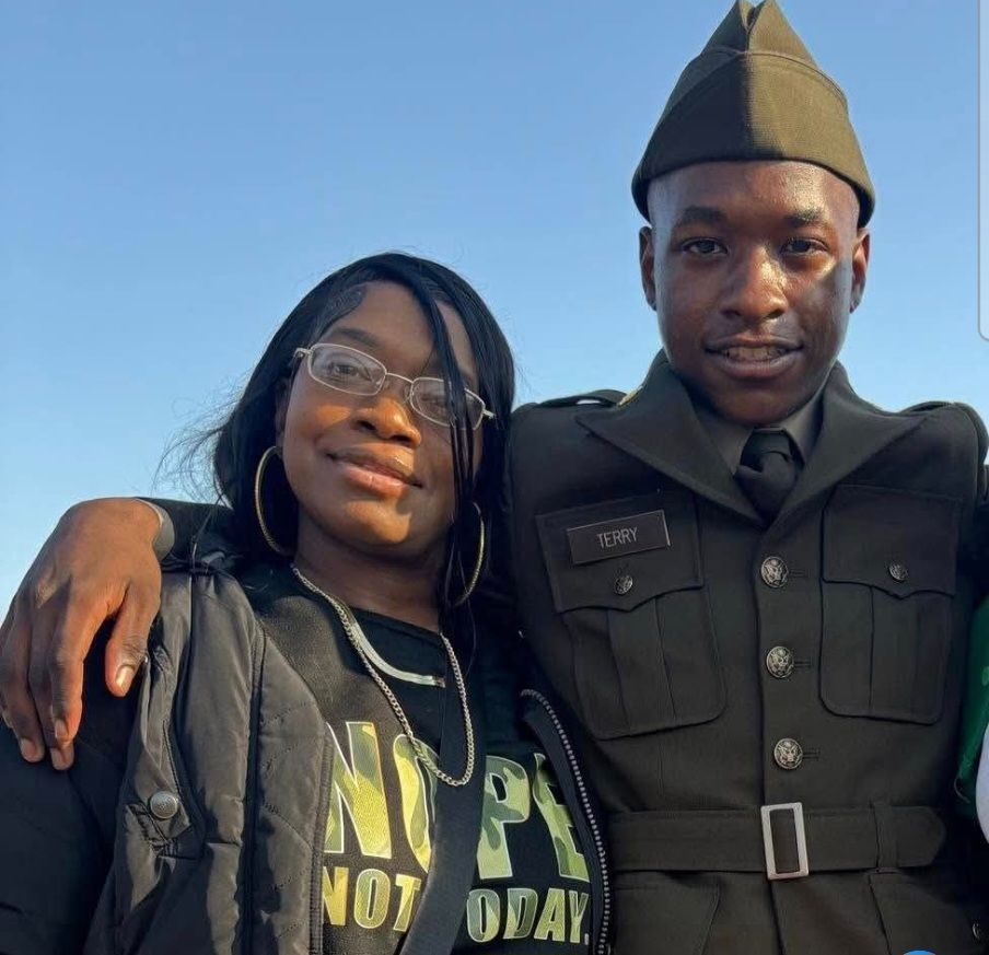 Just hours earlier, the young couple had welcomed their baby | Source: Facebook/alanna.jackson.9