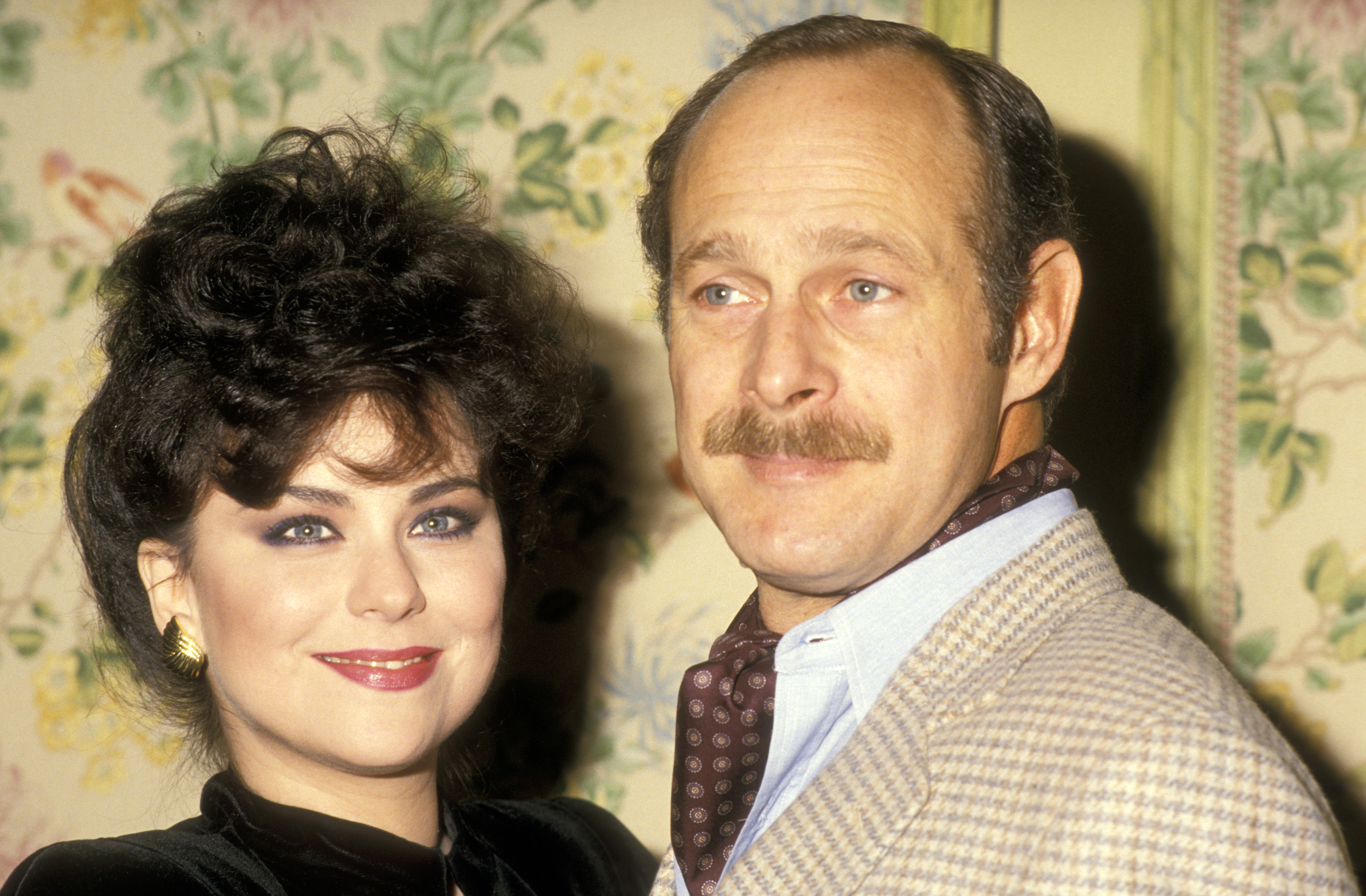 The actress and her husband at the Hollywood Women's Press Club 47th Annual Golden Apple Awards on December 13, 1987, in Beverly Hills, California. | Source: Getty Images