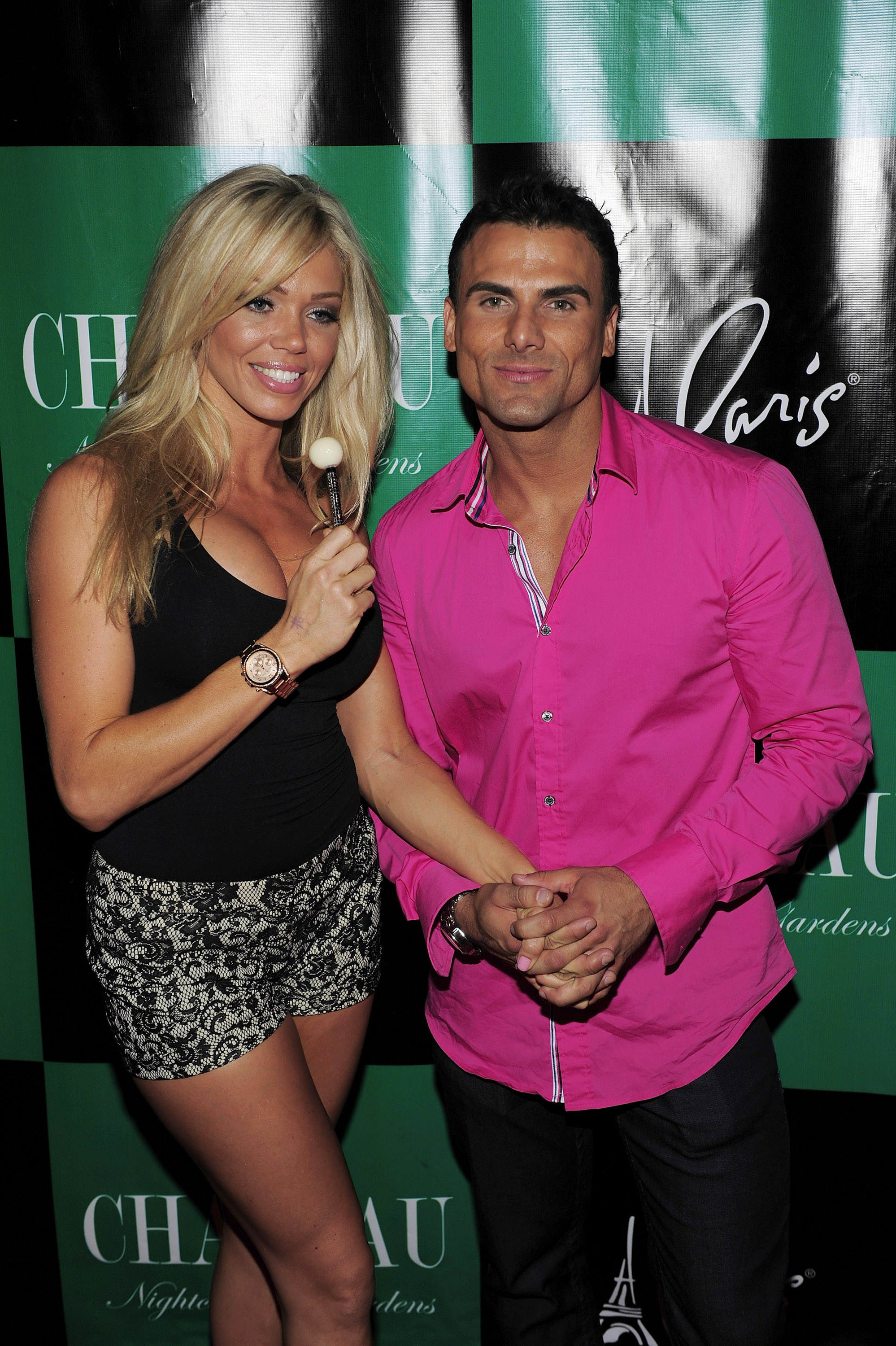 Television personality Jeremy Jackson (R) and Loni Willison arrive for the official concert after party at Chateau Nightclub & Gardens in Las Vegas, Nevada on July 3, 2011. | Source: Getty Images