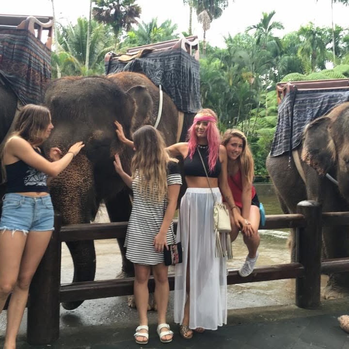 Sahara's life included a love of travel, the outdoors, and experiences shared with those closest to her. Following her death, Ruby's collection of photographs offered a deeply personal perspective on the woman behind the public image. | Source: Instagram/rubessray