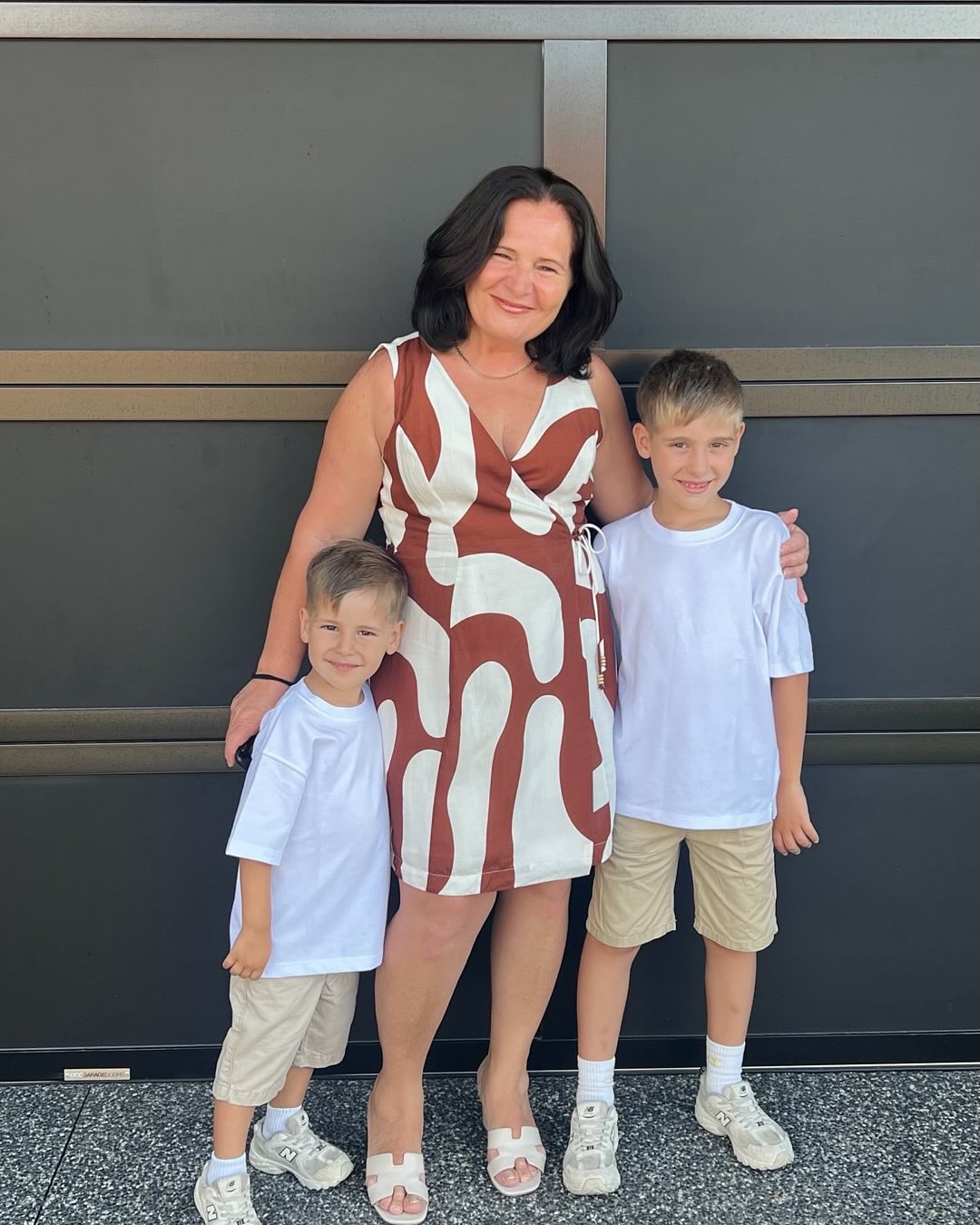 Donike Gocaj and her grandchildren in a photo from January 10, 2025 | Source: Facebook/Donika Gocaj