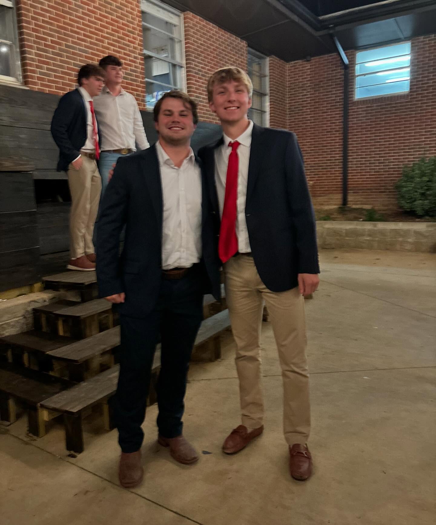 Hiyu remembers Weston not as a distant acquaintance, but as someone who had once helped him through a difficult transition. He said Weston supported him when he did not know how to speak English in the U.S. In this photo we see Weston smiling alongside yet another friend of his | Source: Facebook/Nancy Higginbotham