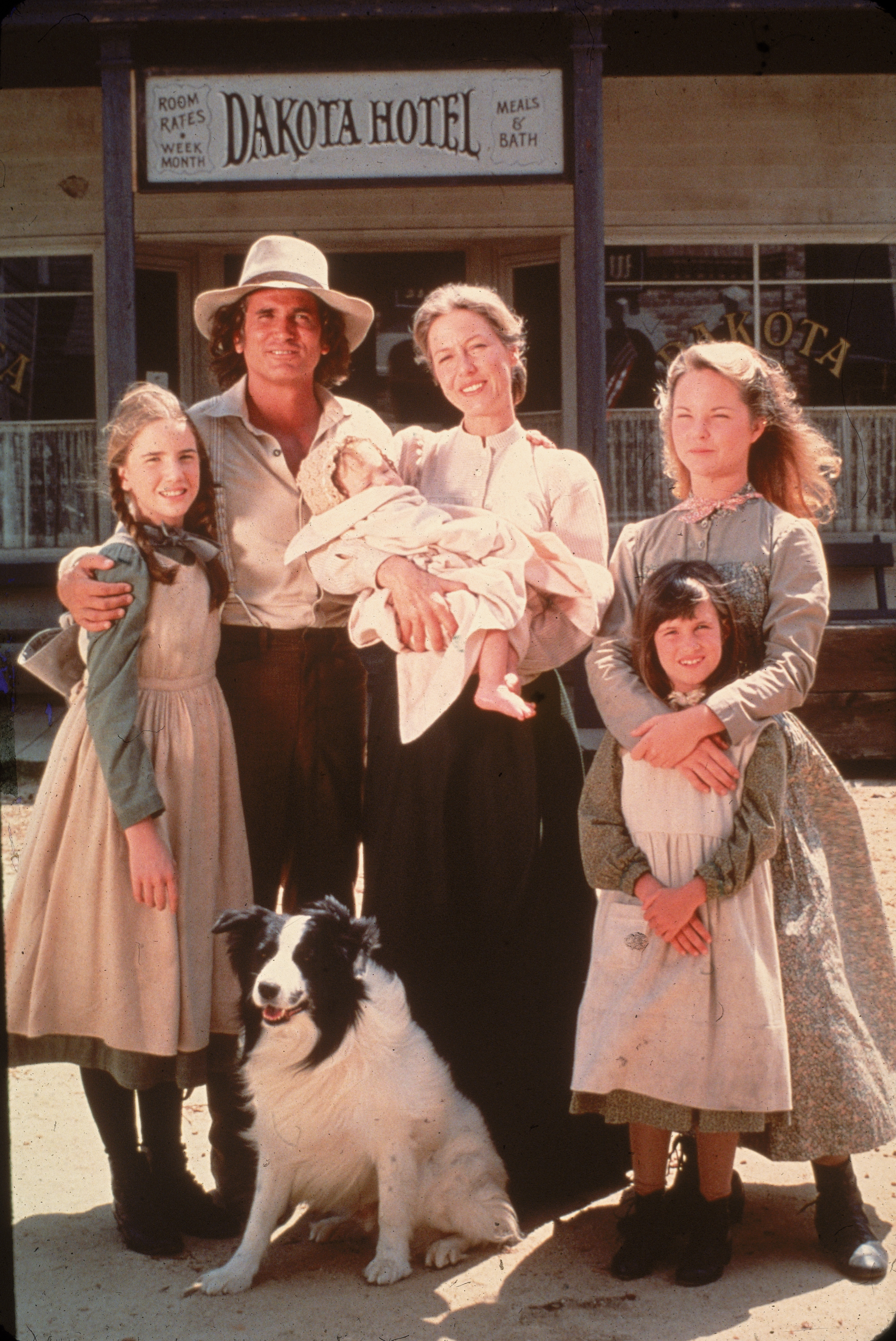 The original "Little House On The Prairie" cast, circa 1975 | Source: Getty Images