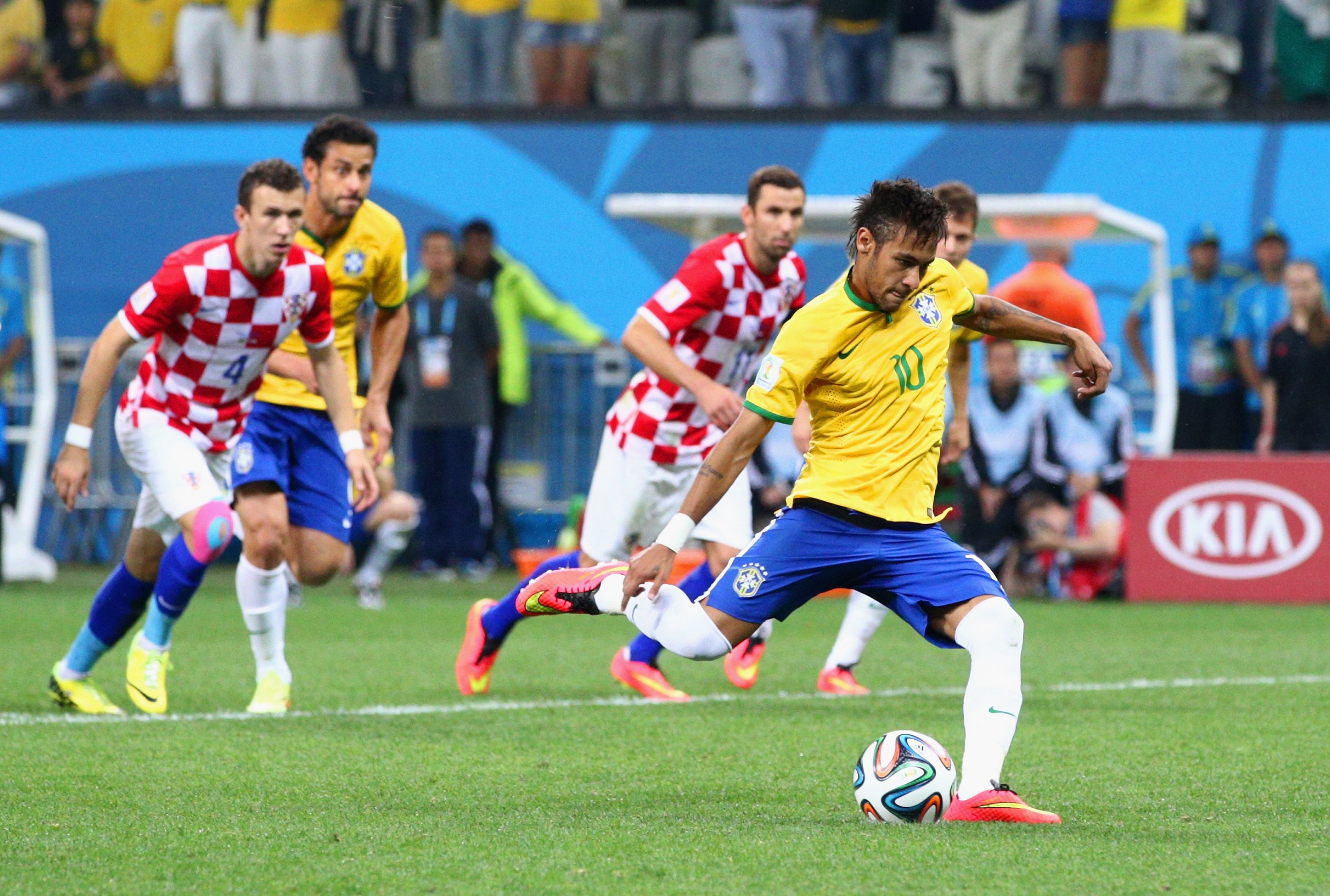 Neymar takes a penalty kick during the FIFA World Cup 2014 Group A match between Brazil and Croatia on June 12 in São Paulo, Brazil. | Source: Getty Images