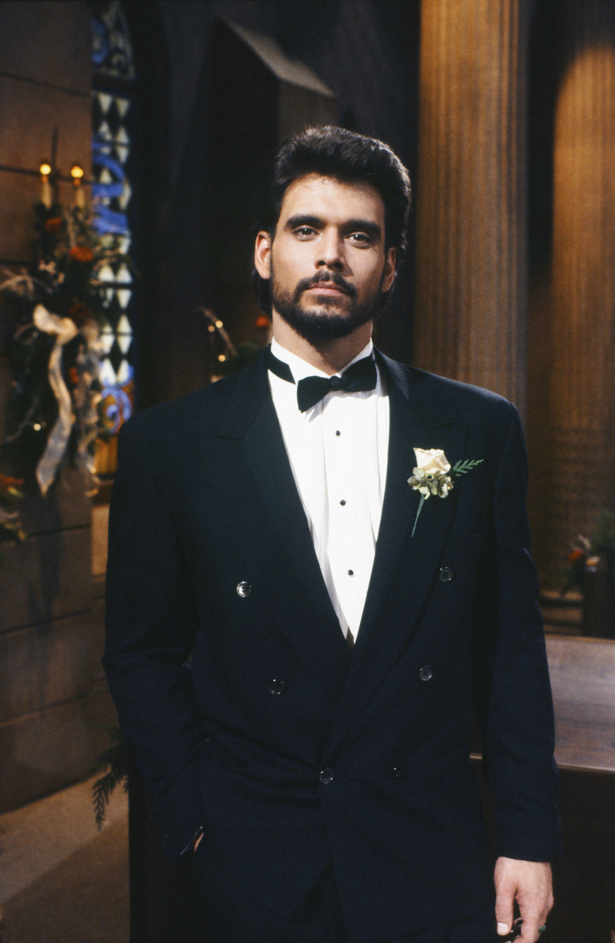 Robert Kelker-Kelly appears as Bo Brady in a "Days of Our Lives" wedding scene. The actor, who played Bo from 1992 to 1995, was 62 when he died in Missouri on October 3, 2026.