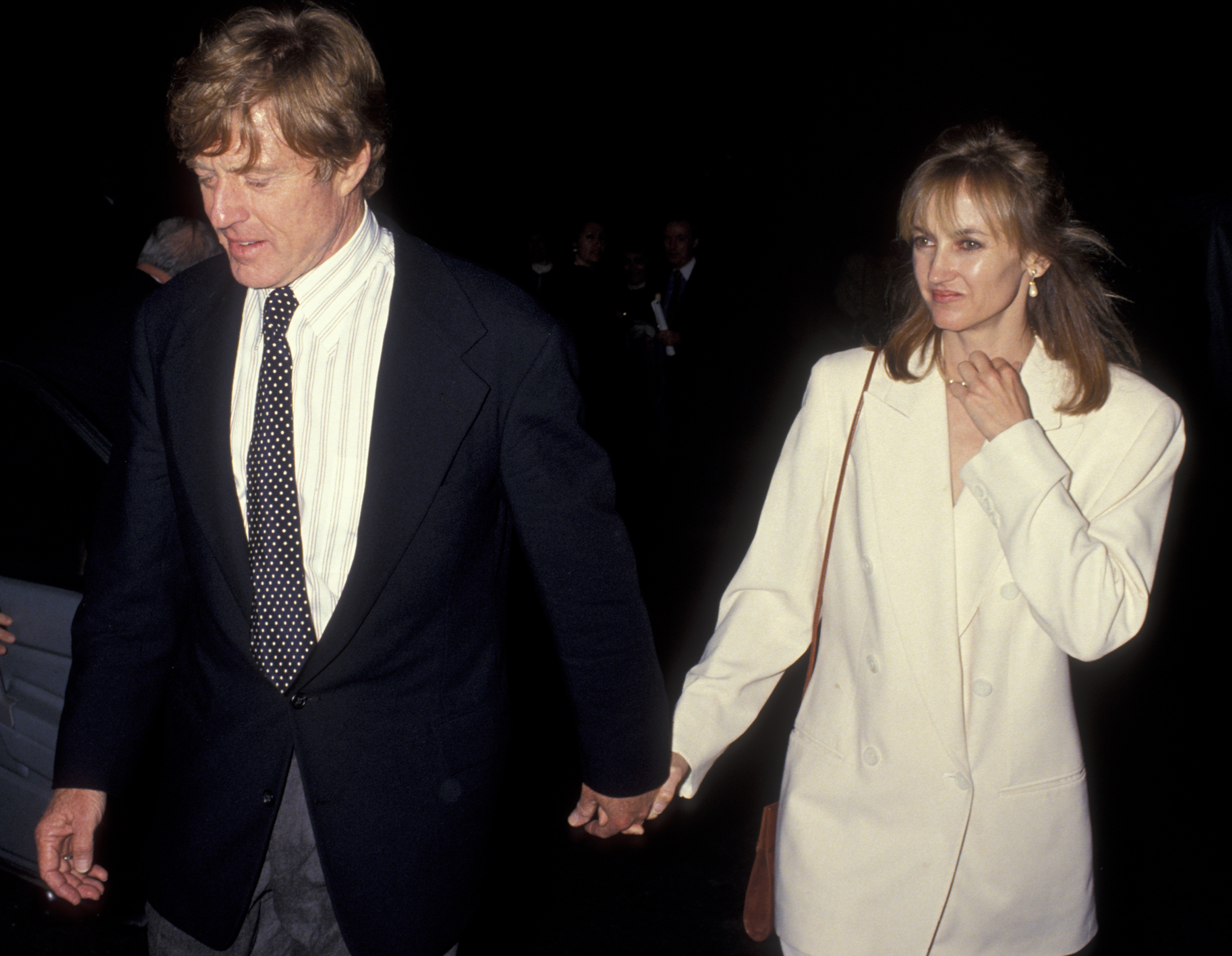 Robert Redford and Kathy O'Rear at the CORO Benefit Gala honoring Meredith Brokaw on May 19, 1993, in New York. | Source: Getty Images